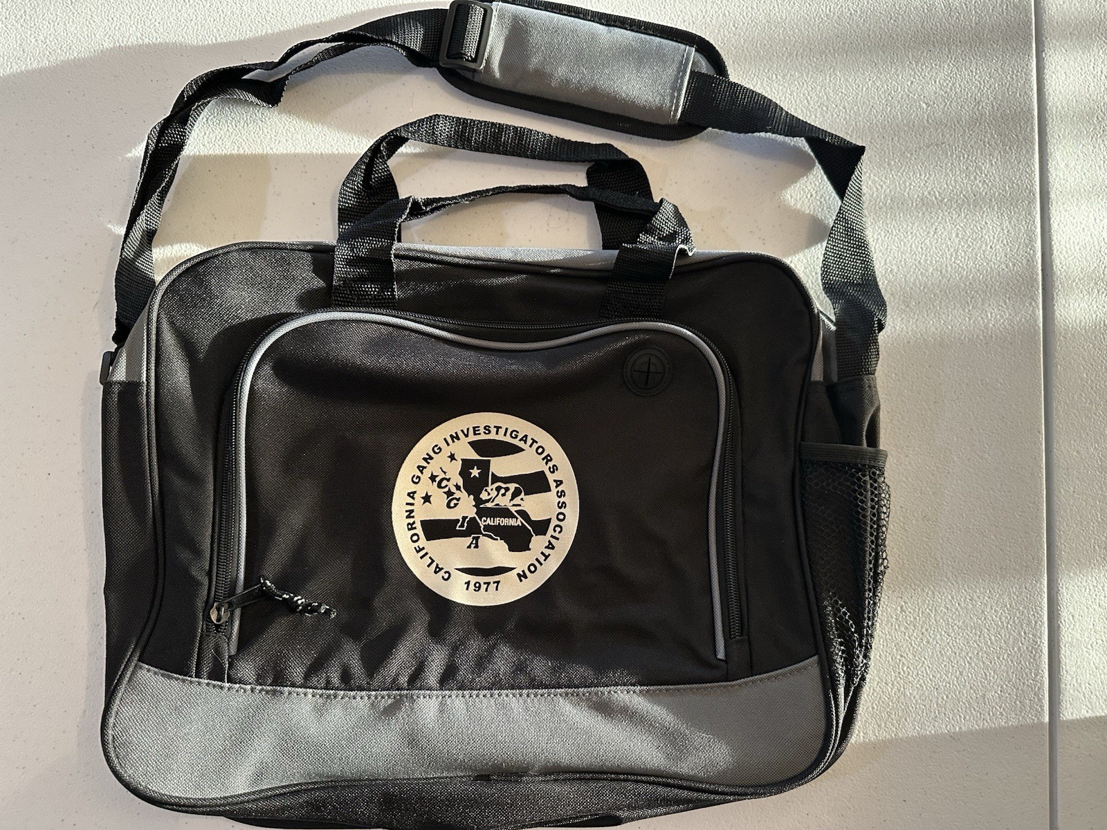 California Gang Inv Associate Messenger Bag Black Leeds Carryon Laptop Bag