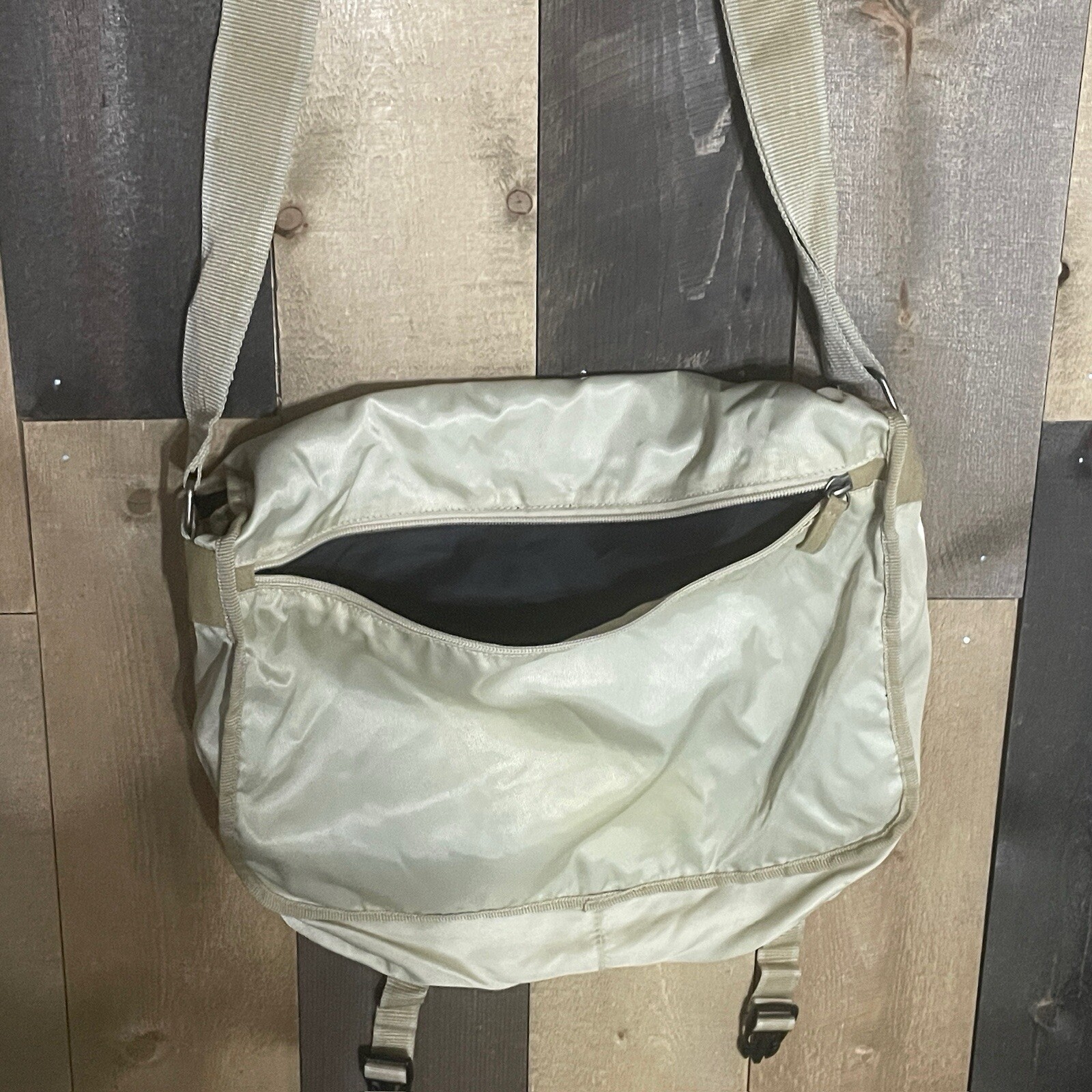 Fossil Brand Crossover Messenger Laptop Bag Satchel Purse, Soft Case