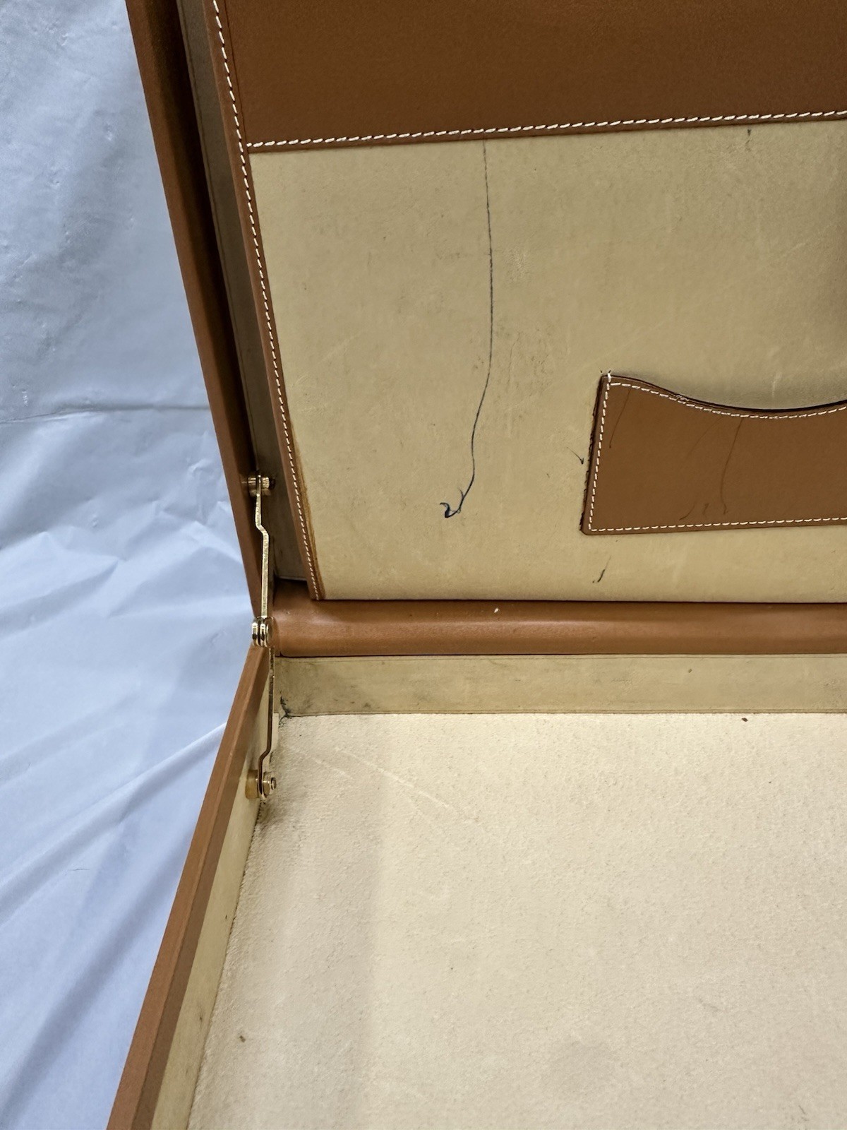 VINTAGE LEATHER GUCCI BRIEFCASE ATTACHE RARE HARD SIDED