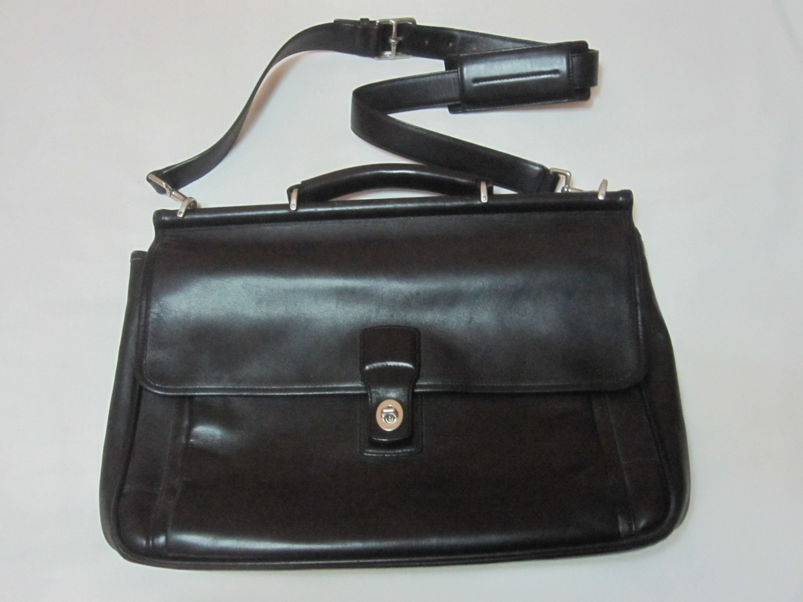 VTG Coach Classic Leather Briefcase Messenger Bag (Black | 16″ x 12″ x 4″)
