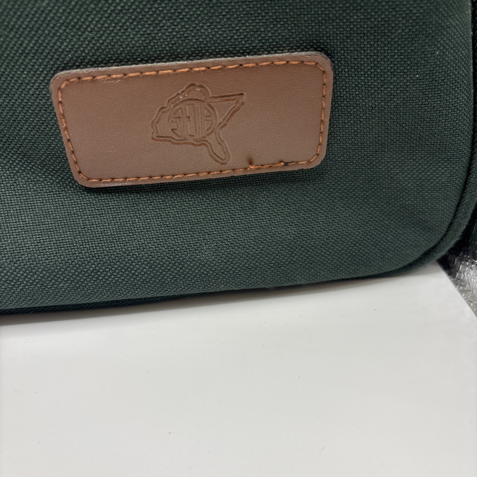 Leed’s North West Shoulder Bag Messenger Portfolio Green Canvas 16”x13”