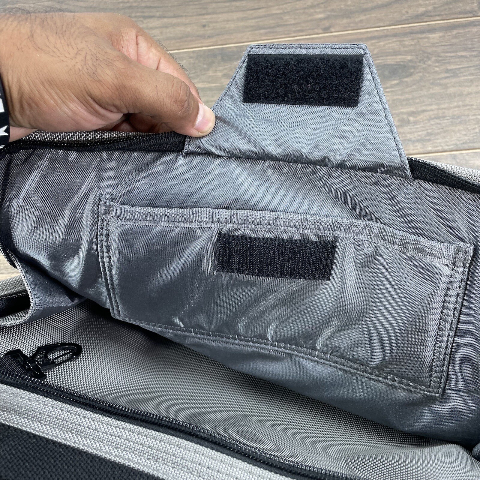 Victorinox Gray Canvas Messenger Briefcase Shoulder Bag- Missing Strap