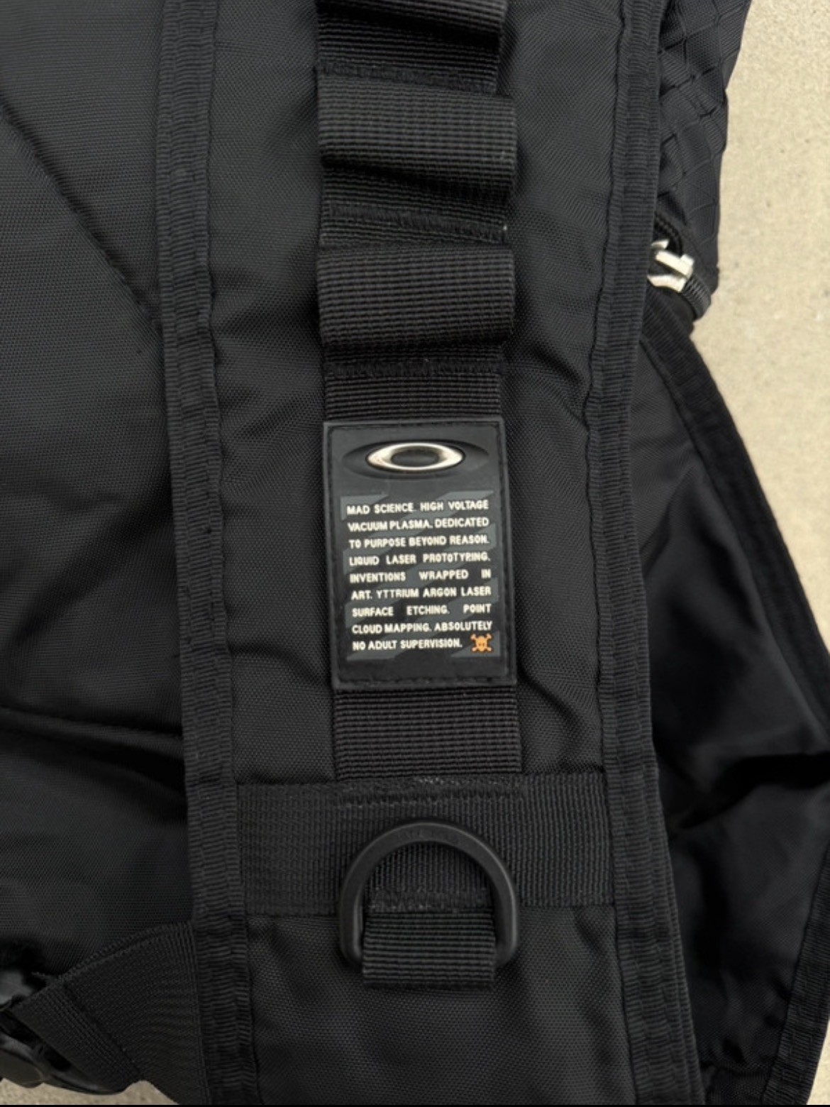 OAKLEY Sandbag Sling Backpack Bag Black Software Vintage 90s-00s Y2K