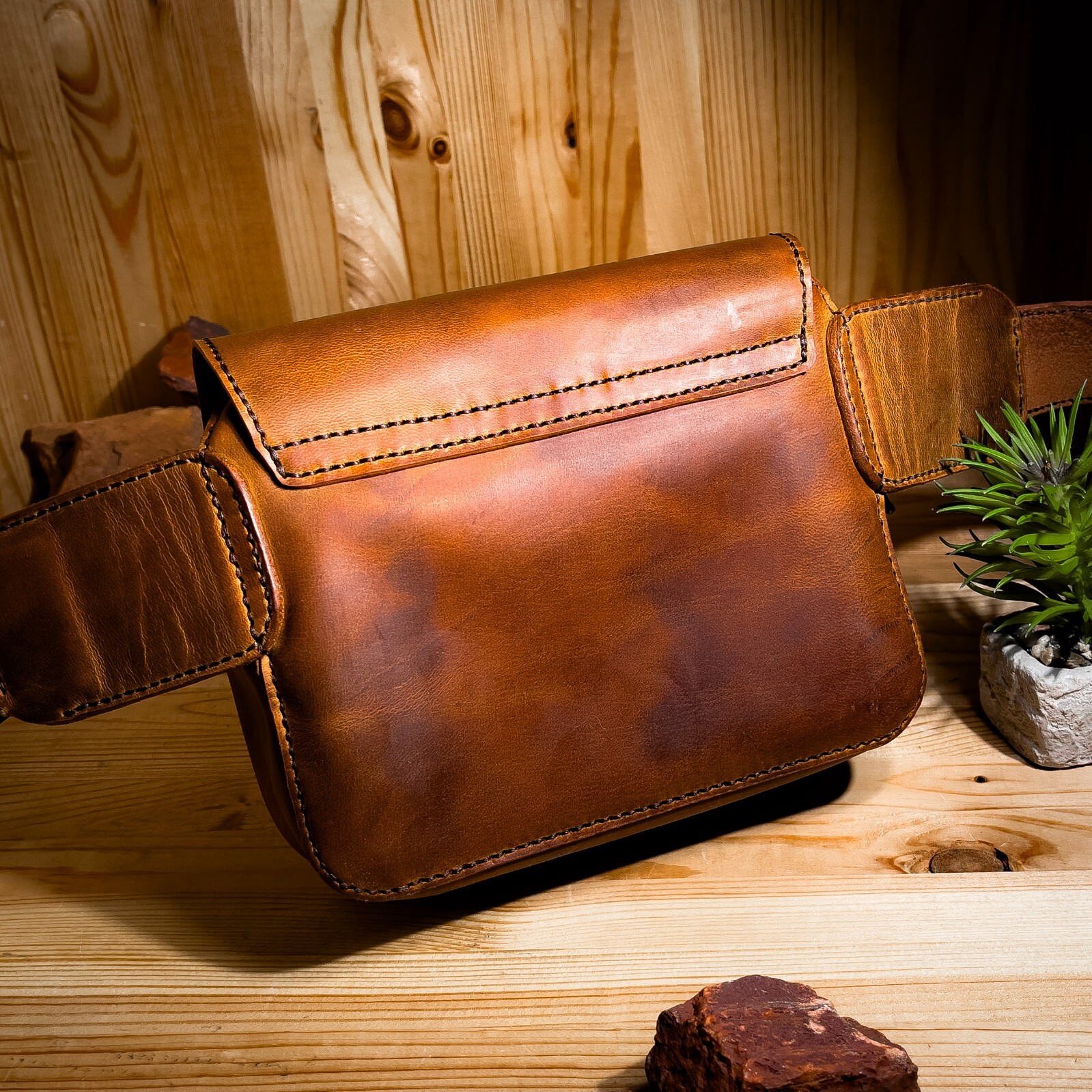 Leather men’s small bag. Crossbody. Crazy Horse. Handmade