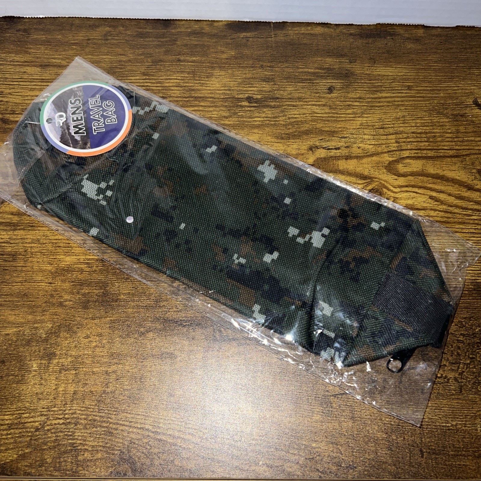 RD Men’s Toiletry Travel Bag 12” – Digital Camo Pattern Zipper Top, Brand New