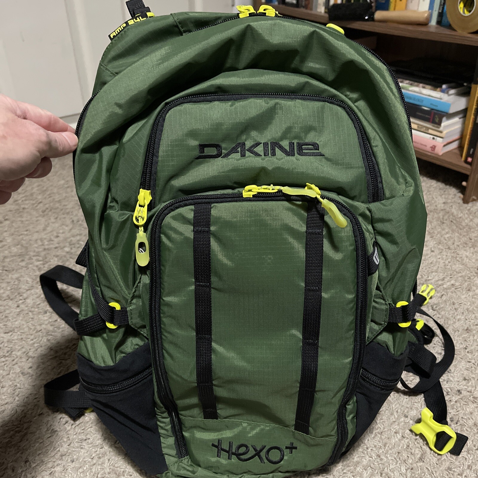 Dakine Hexo + Backpack Green & Black VGreat Condition Hiking Outdoor Drone Pack