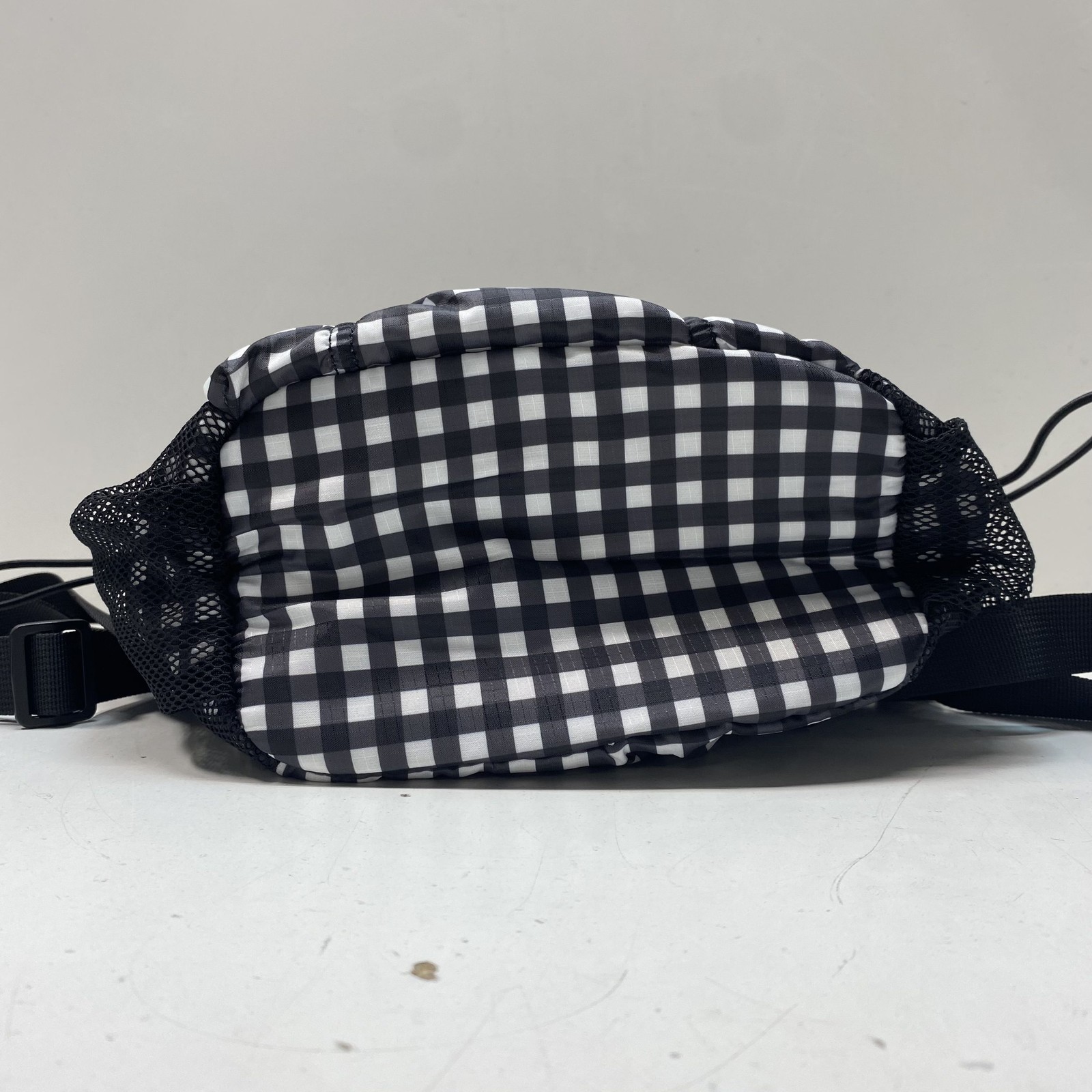 Vanwalk Black White Gingham Checkered Drawstring Backpack Mesh Pockets