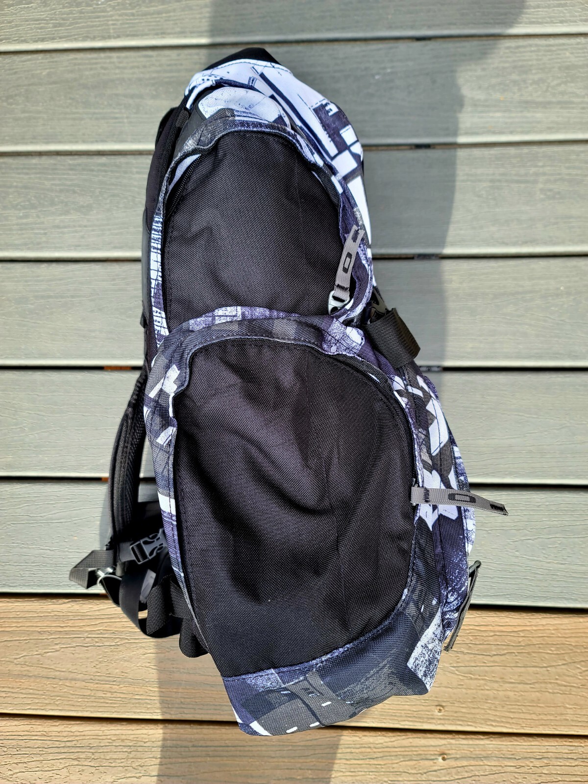 OAKLEY Limit Back Surf Pack 4.0 White Stuff Sack Mat Wet Dry Vent Bag Wax NWT