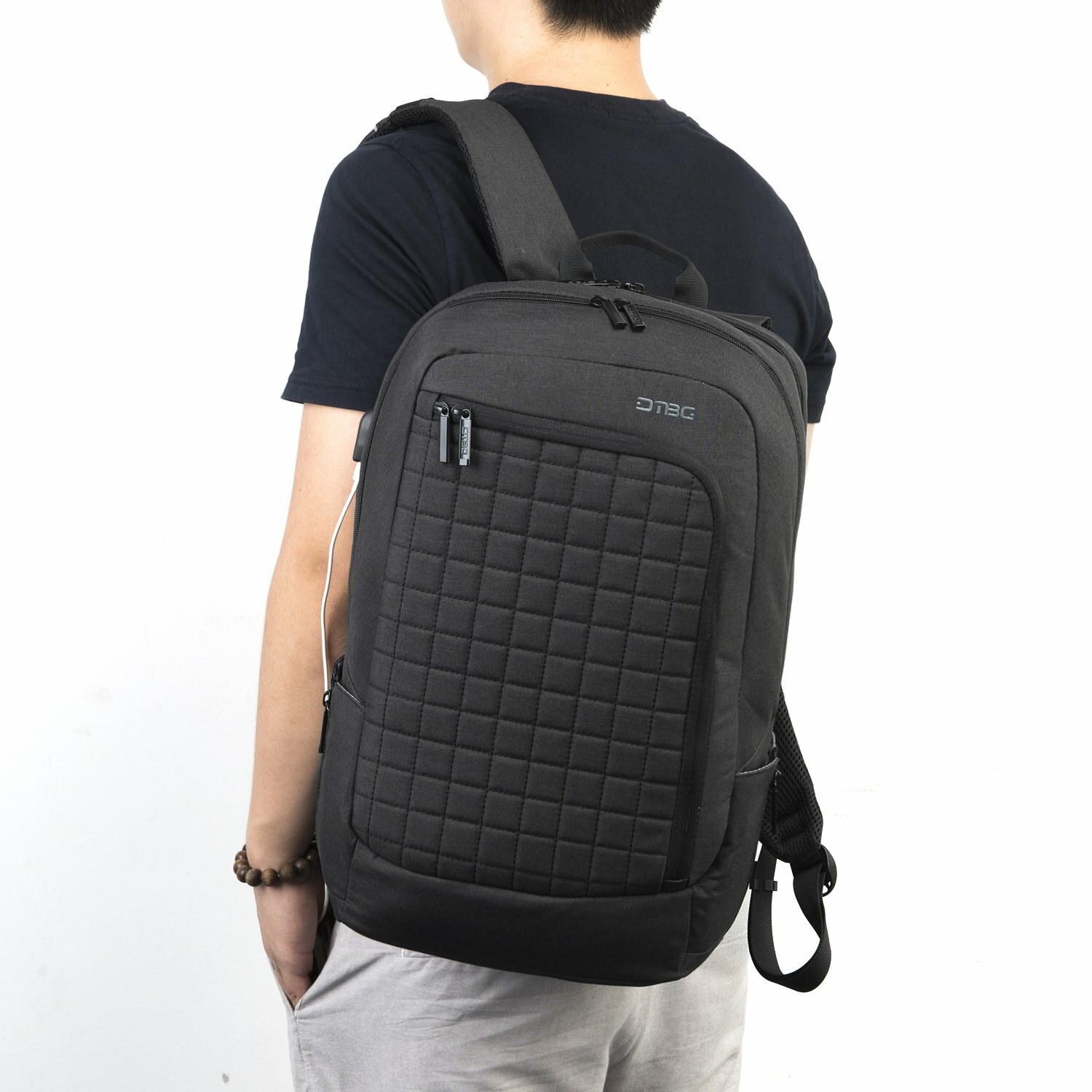 Sac à dos pour ordinateur portable 43,9 cm avec port de chargement USB, Dtbg
