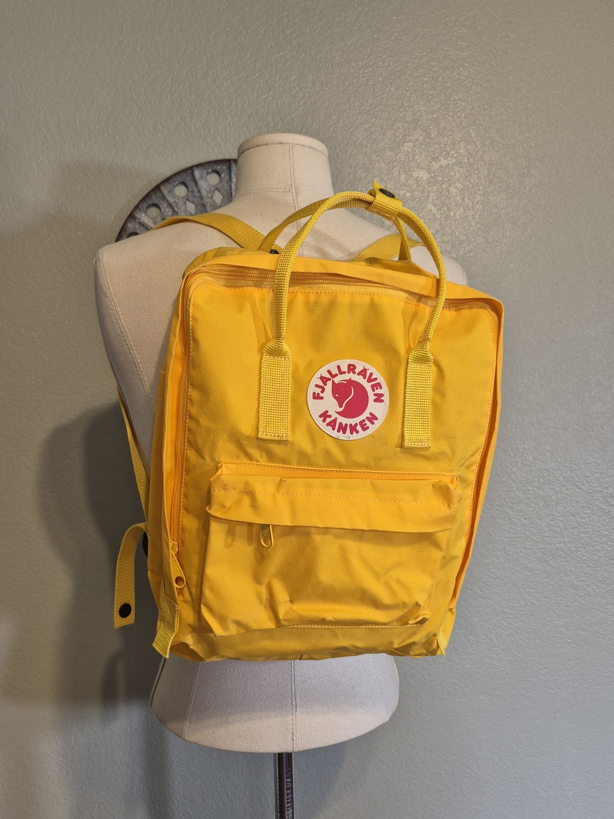Fjallraven Kanken Backpack Egg Yolk Yellow Classic School Book Travel Bag