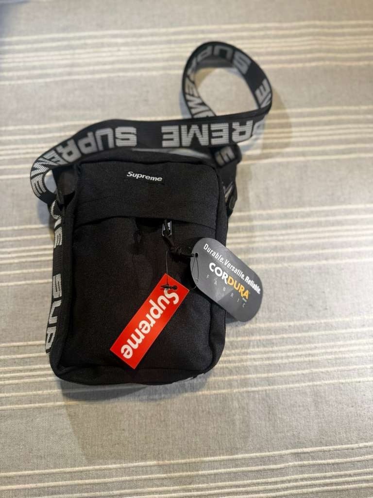 Supreme SS18 Shoulder Bag – Black