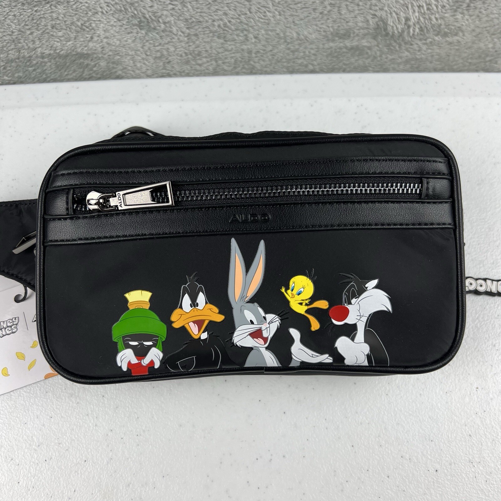 Aldo Looney Tunes LTD Bugs Bunny Daffy Duck Tweety Bird Fanny Pack Belt Bag NWT