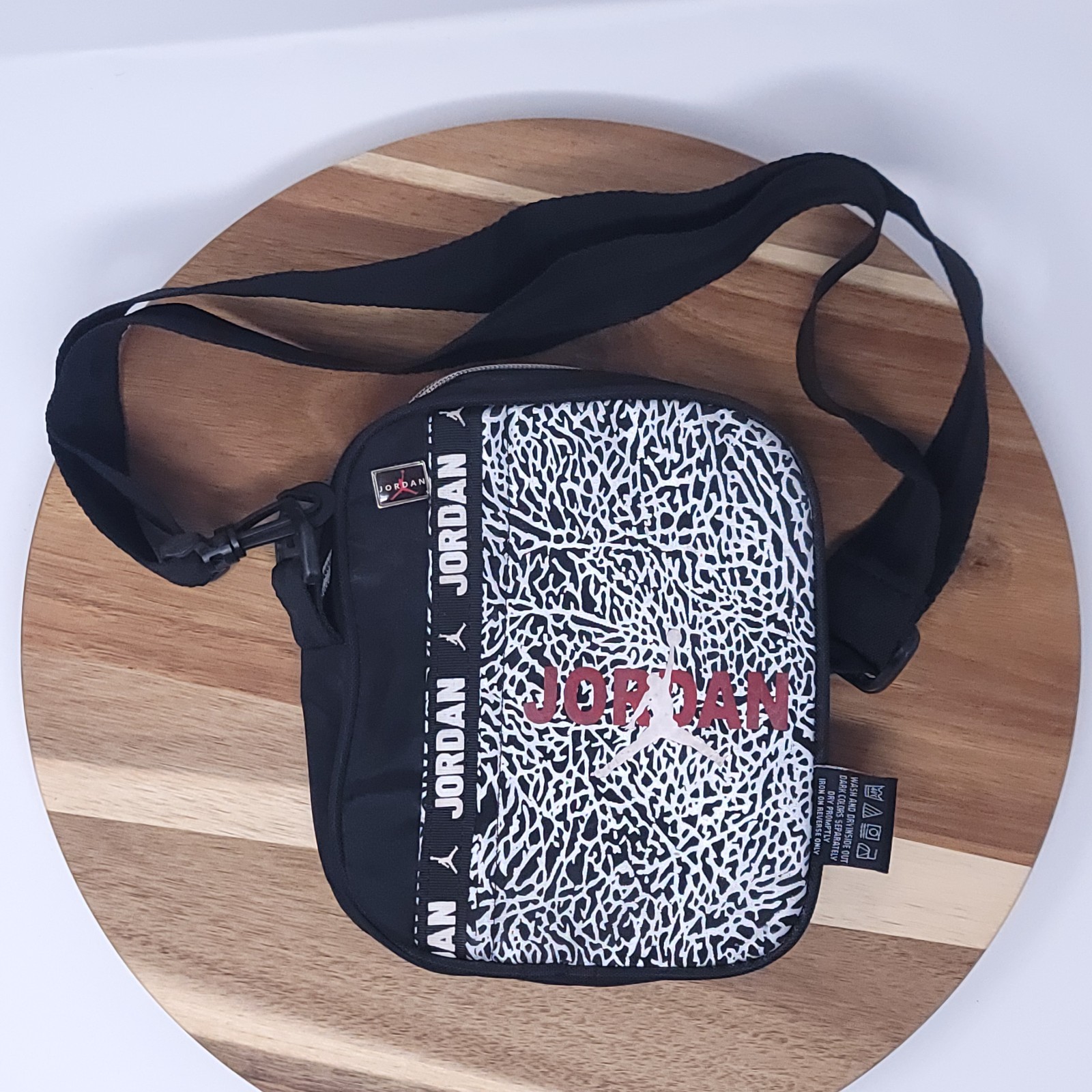 Nike Air Jordan Bag Small Black Messenger Crossbody Elephant Print Vintage