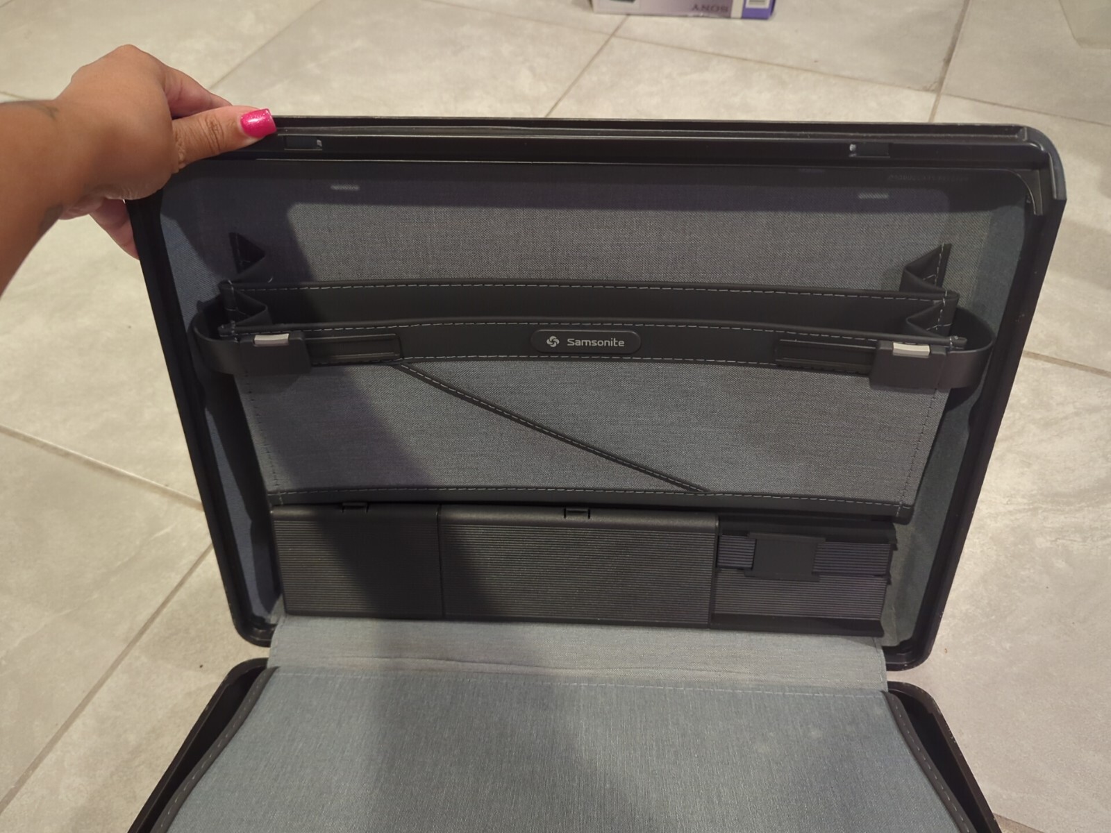 Vintage Samsonite Hard Shell Locking Brief Case Organizer Black