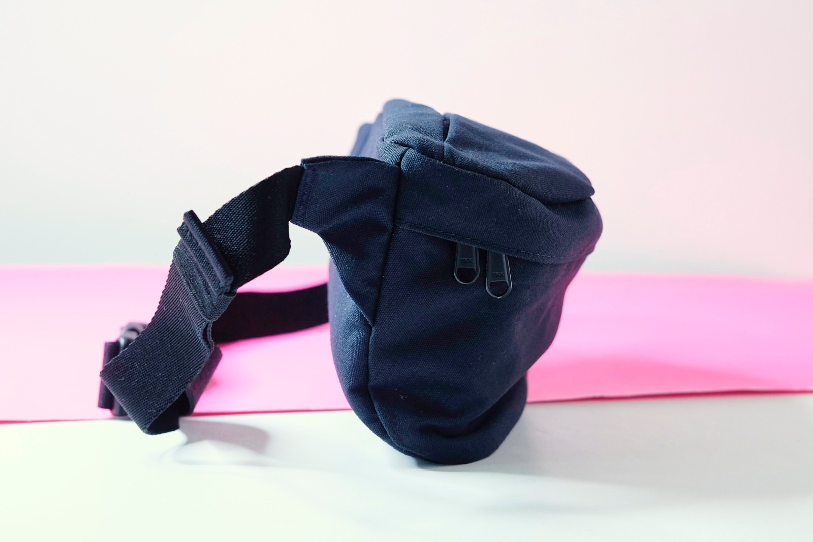Uniqlo Robic Fanny Waist Pack Belt Bag Single Strap Backpack Black 423483