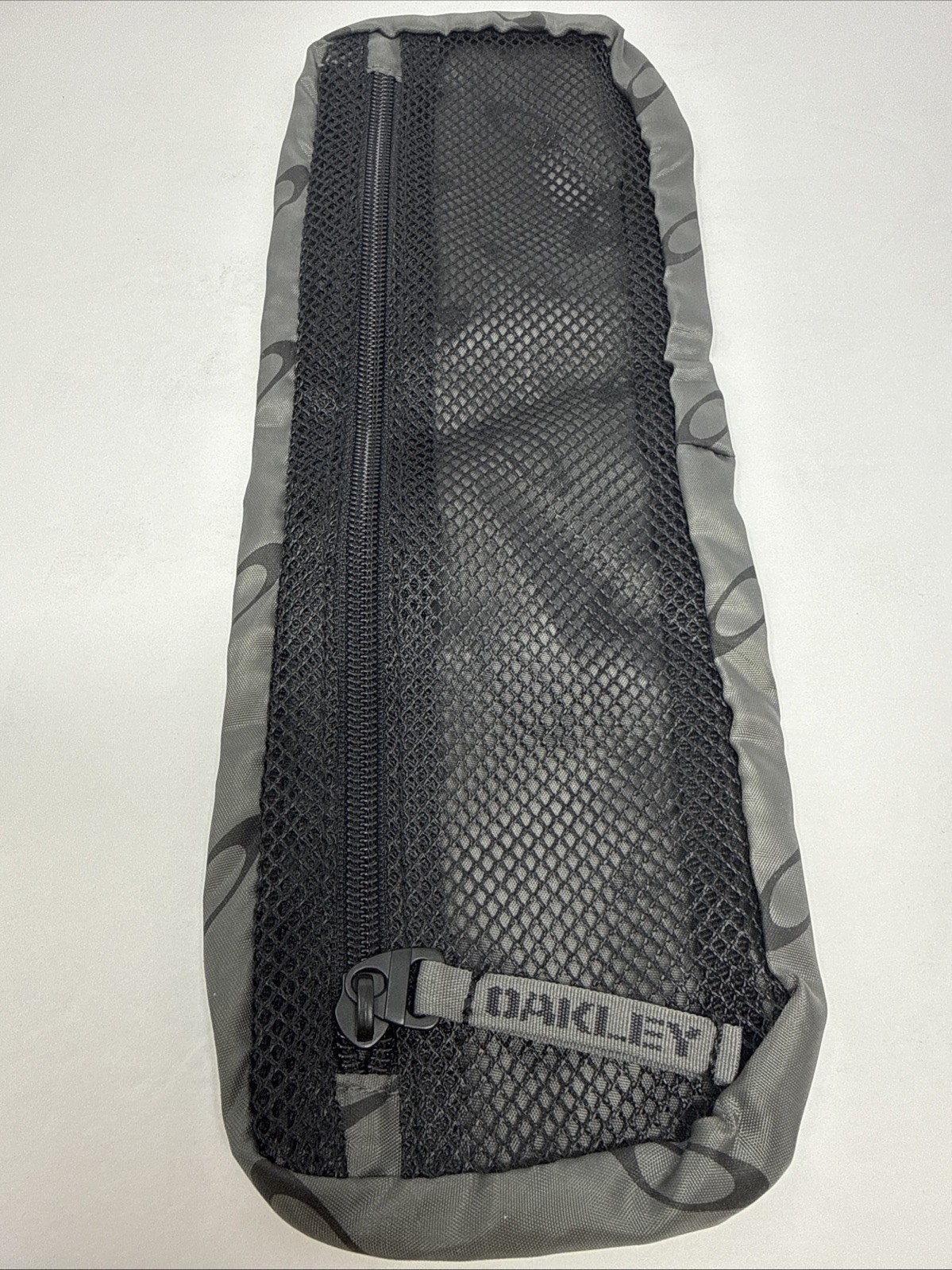 Oakley Gray Ellipse Logo Travel Organizer Zip Pouch Accessory Bag