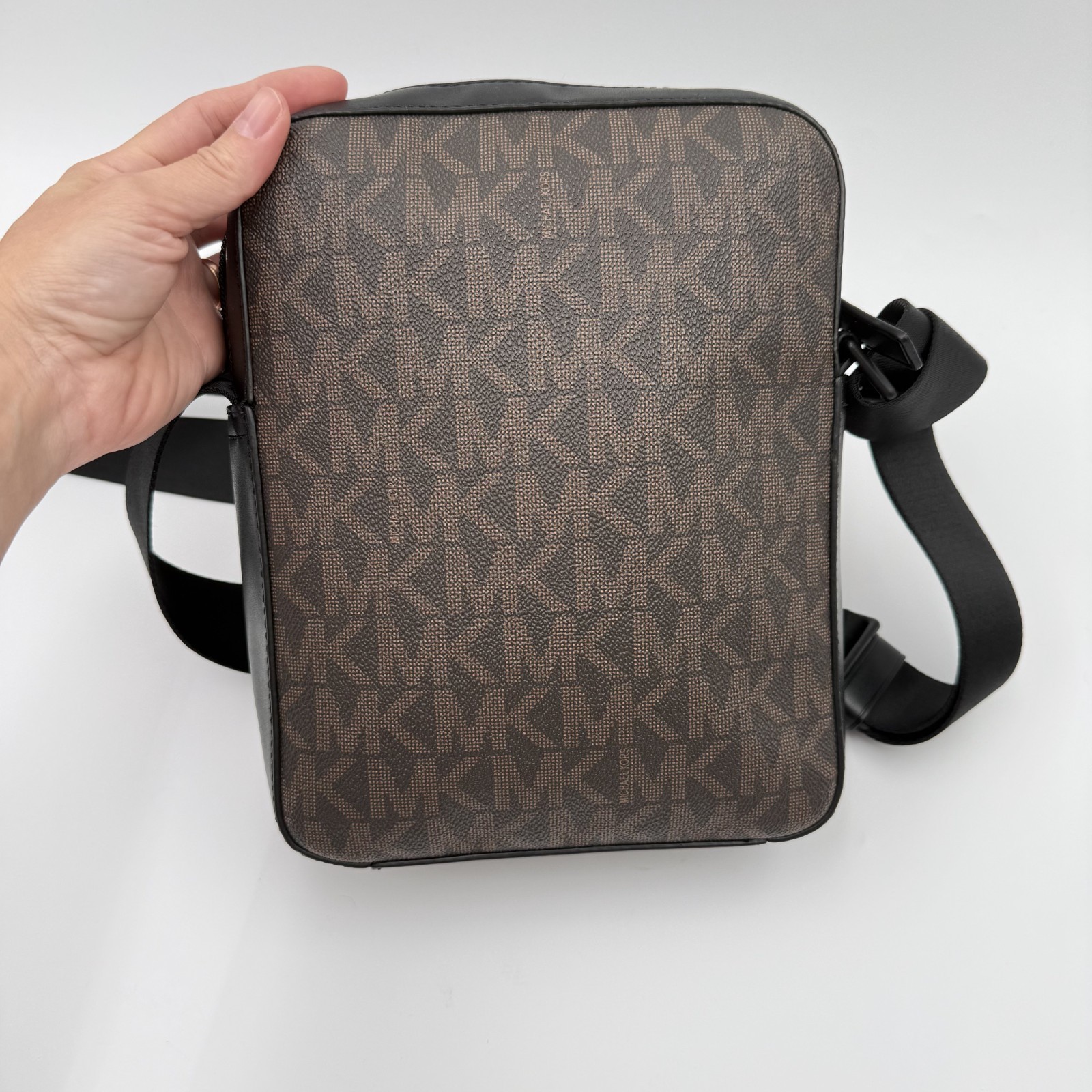 Michael Kors Everett Crossbody Messenger Bag Mens Brown Canvas Flight Bag