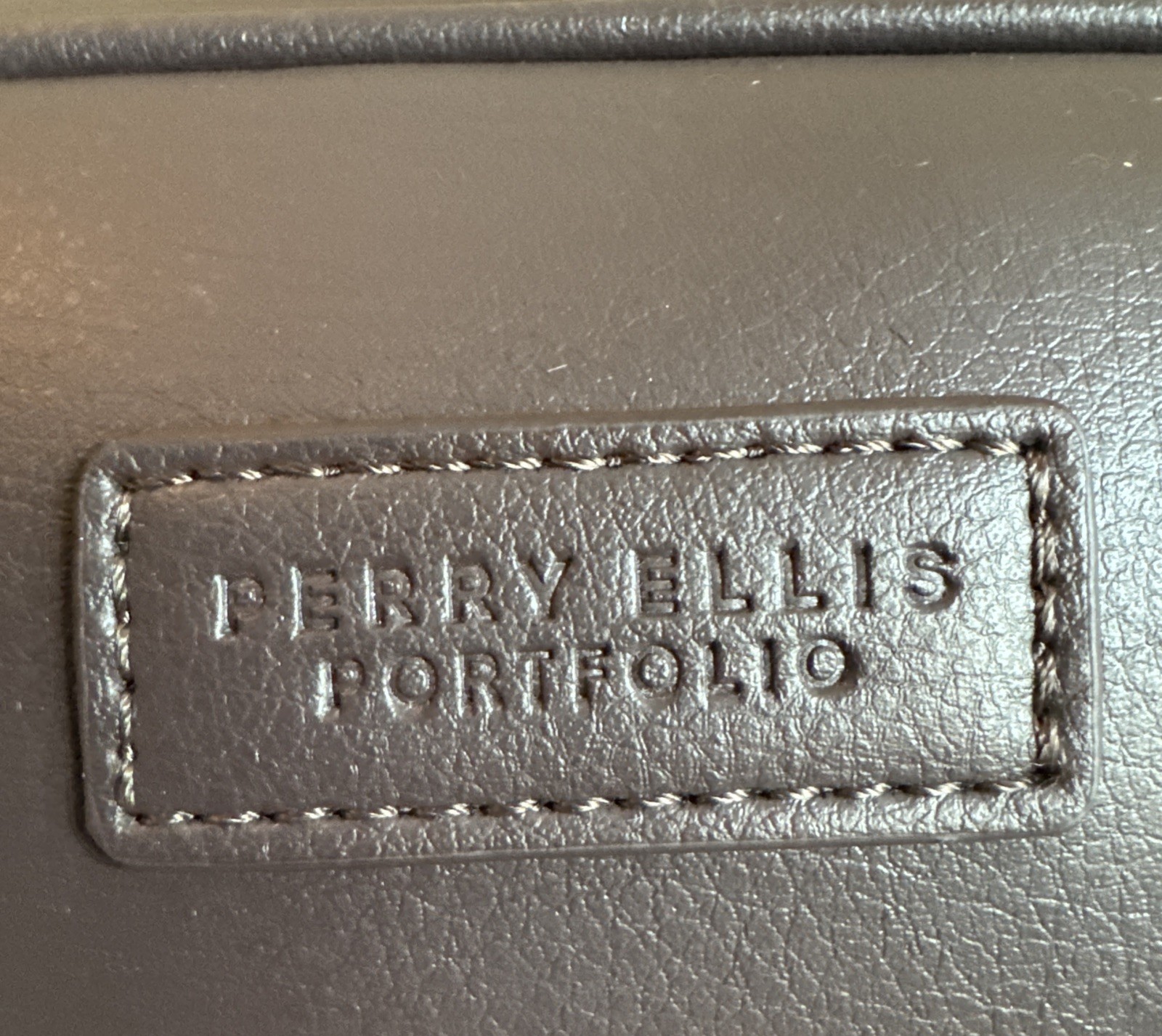 Perry Ellis Brown Leather Zip Men’s Toiletry Bag (available also in Black color)