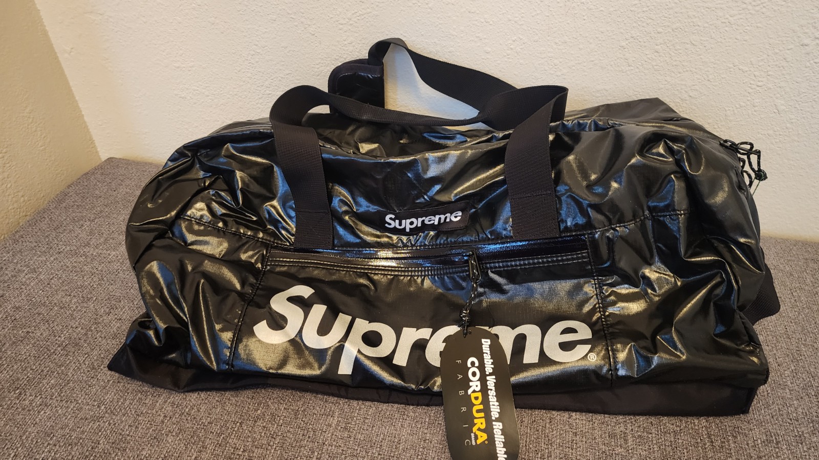 SUPREME DUFFLE BAG BLACK FW17 REFLECTIVE LOGO CORDURA FABRIC BRAND NEW