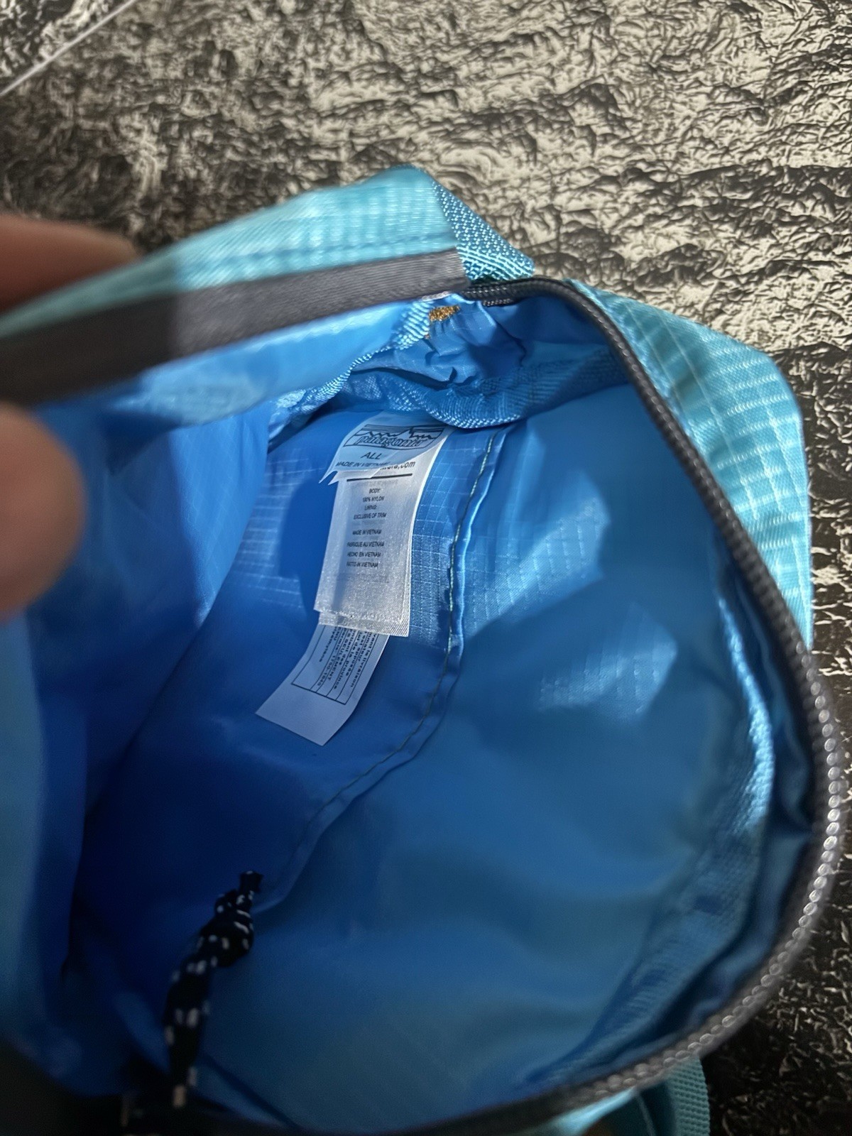 ⁠NWT Patagonia Ultralight Black Hole Mini Hip Pack Shoulder Crossbody Bag