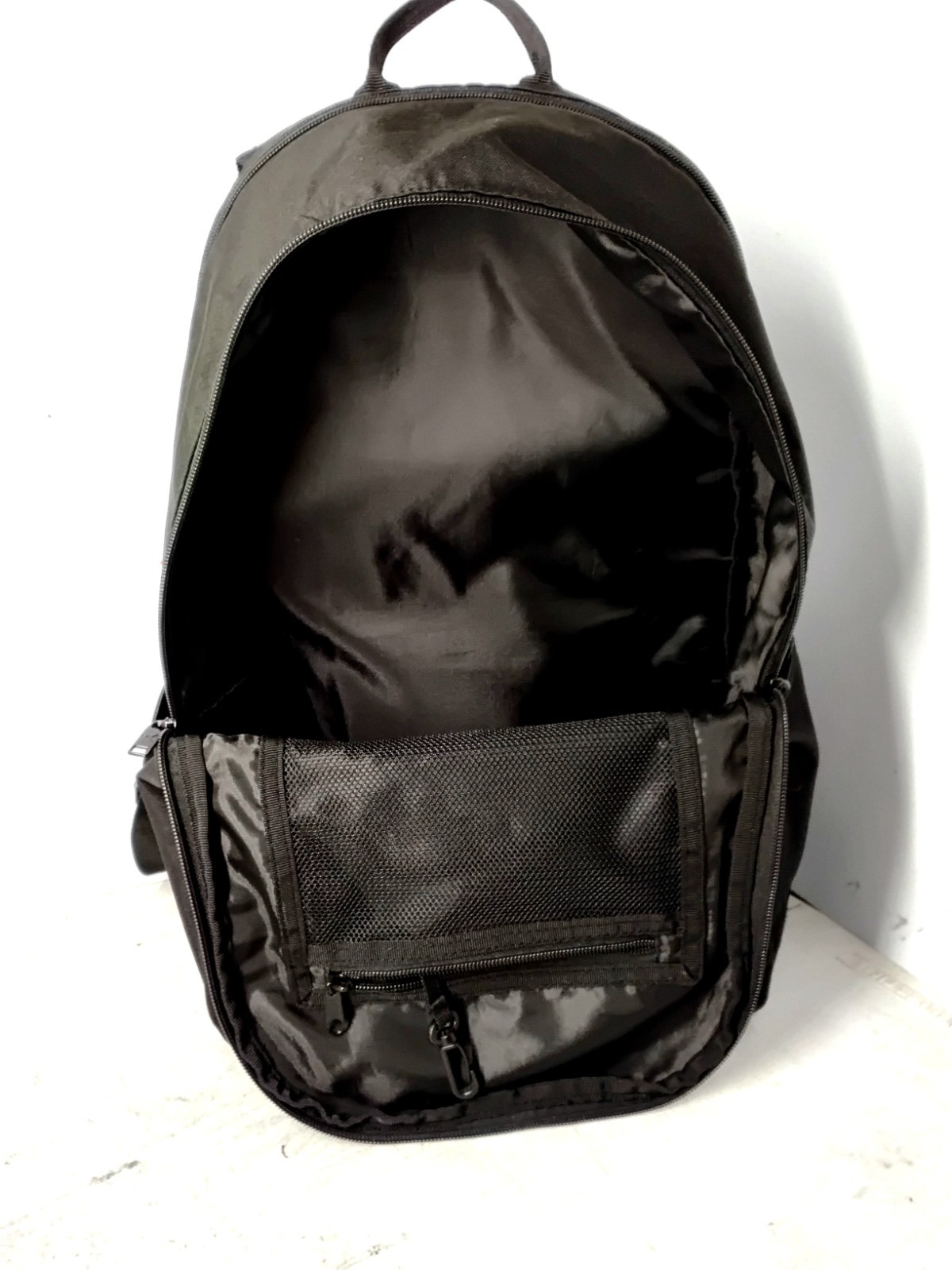 Jordan Black Backpack with Red Jumpman Logo – Used –