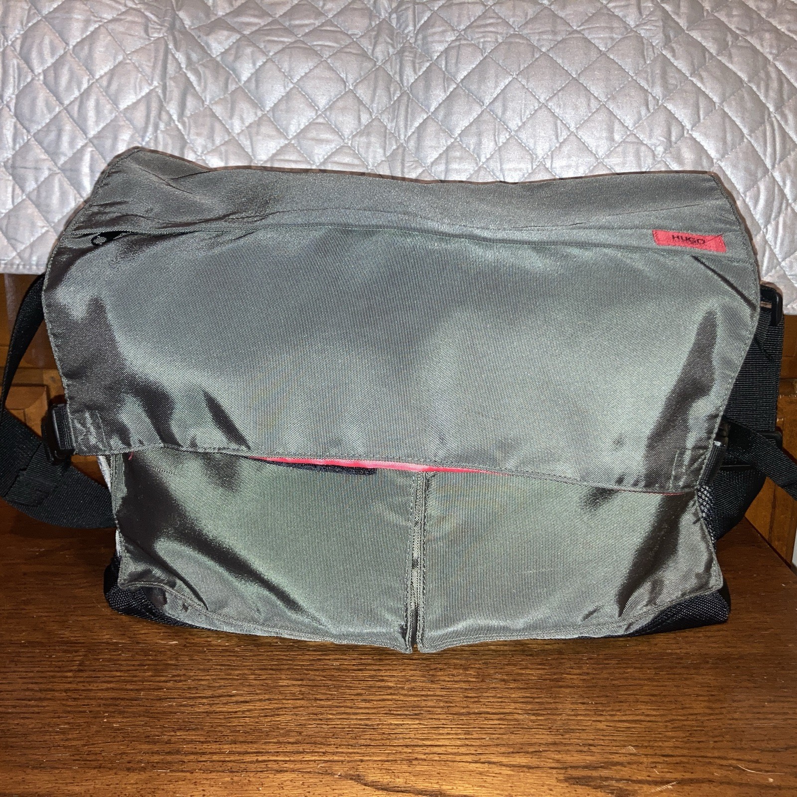 HUGO Boss Messenger Shoulder Bag Tote Satchel Green Red Black