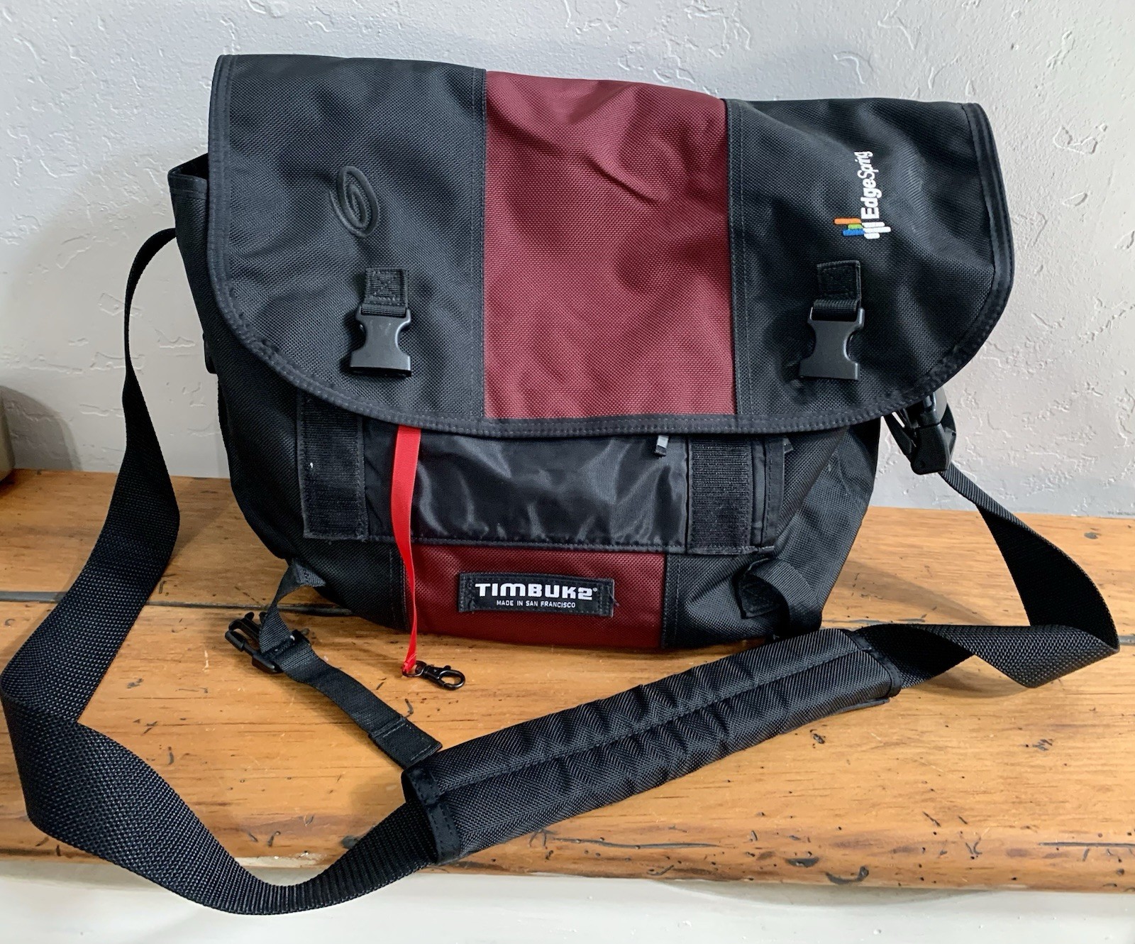 TIMBUK2 Messenger Laptop Bag 18”x14” – Black& Burgundy “Logo”