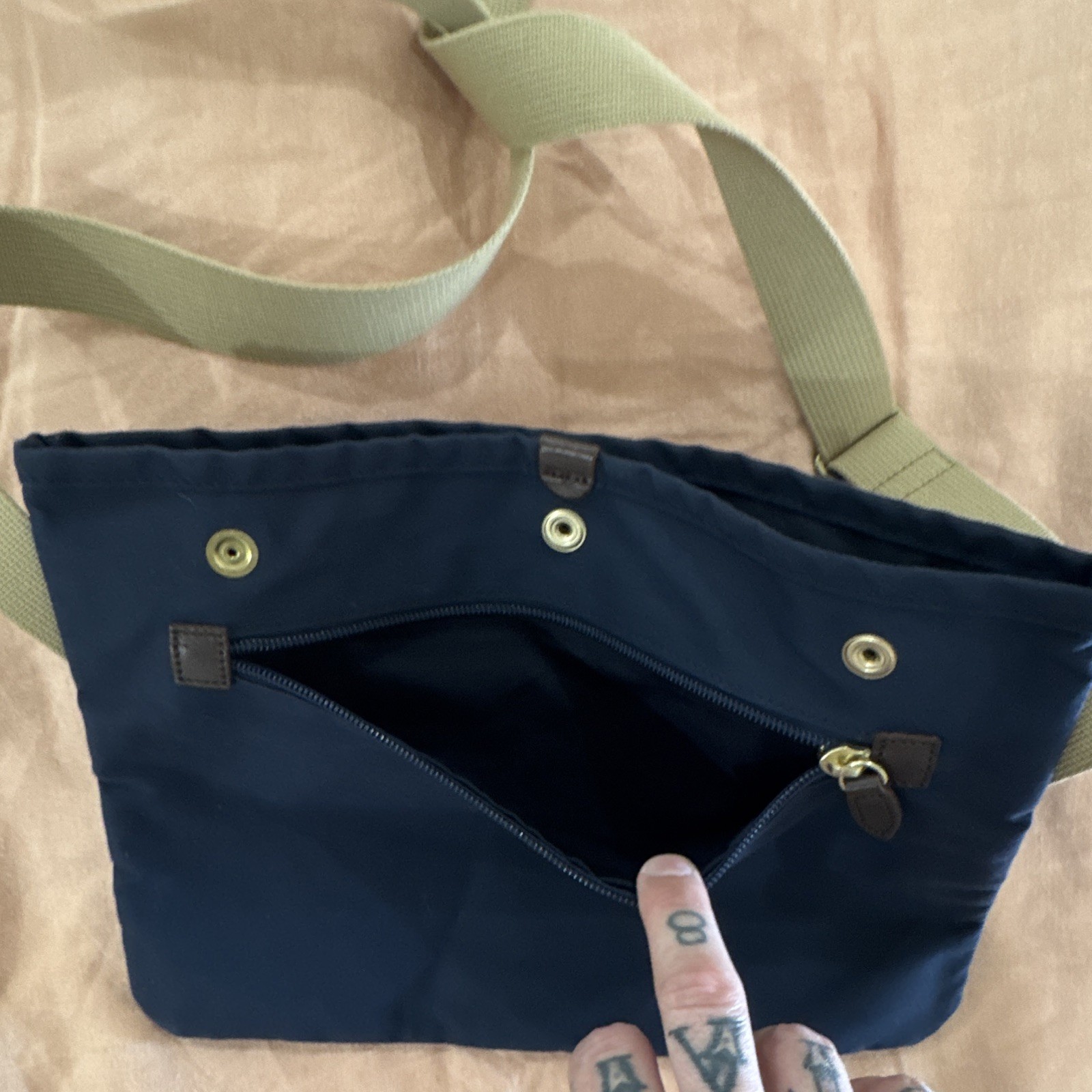 Porter Yoshida Navy Medium Shoulder/Crossbody Bag Adjustable Strap Snap Zip