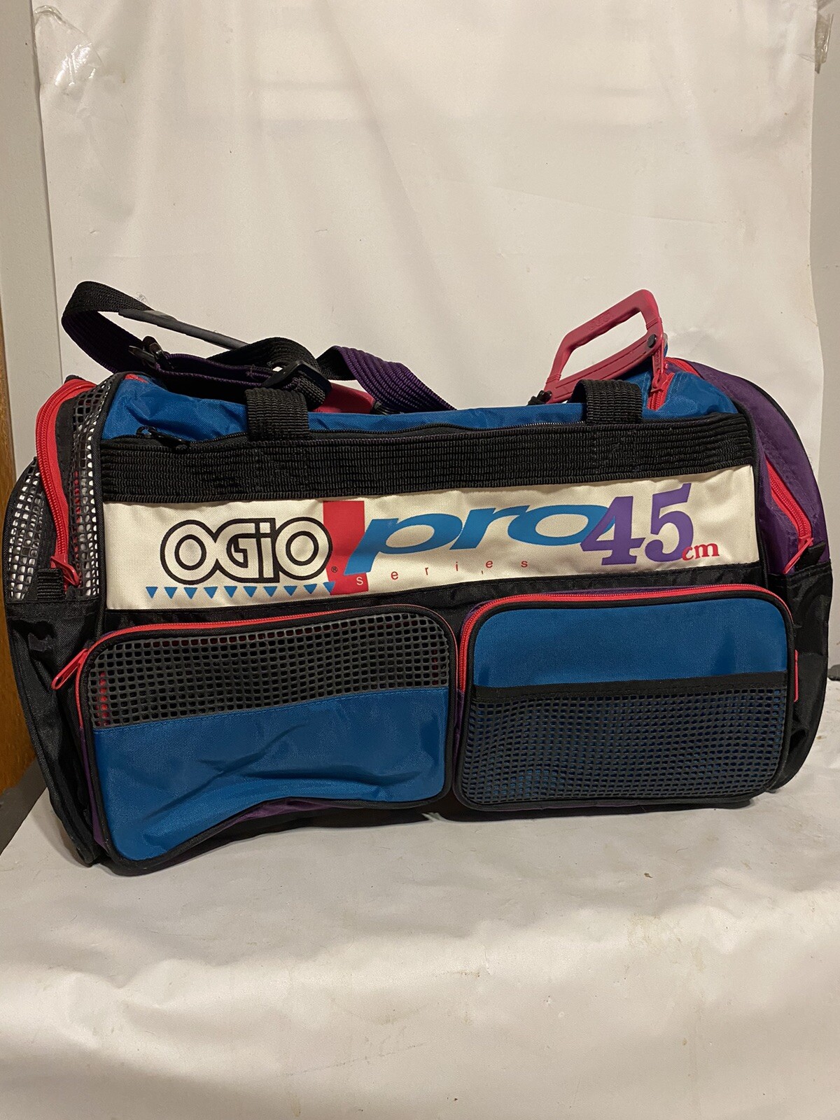 Vintage 90s OGiO 45 cm Travel Duffle Bag Bright Retro Purple Teal RARE