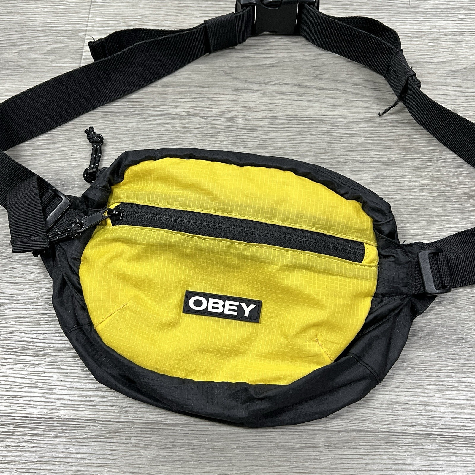 Obey Commuter Waist Bag Yellow Black Hip Pack Fanny Pack Crossbody Bag Logo