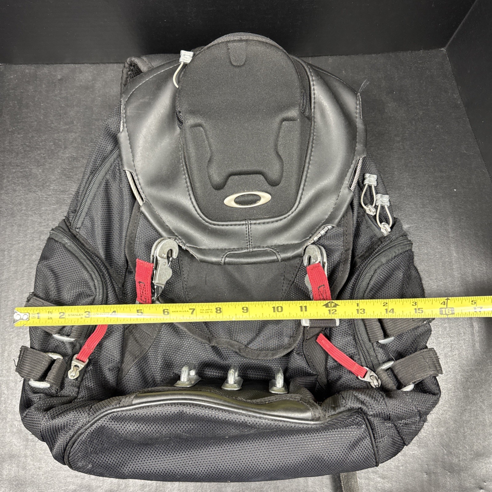 Oakley Kitchen Sink Tactical Field Gear Backpack Stealth Black Daypack, Used!