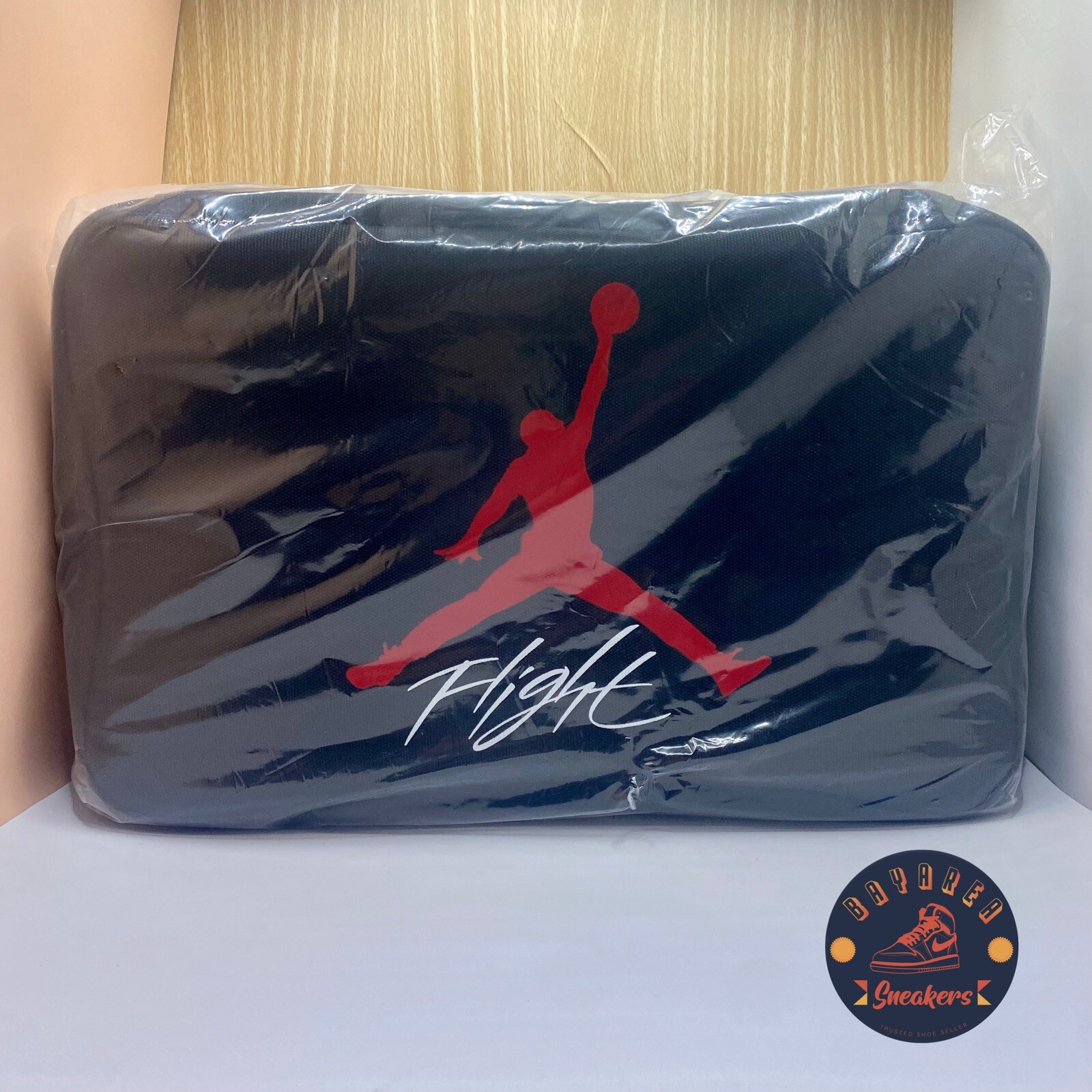 Nike Jordan Shoebox Bag Black/Red 9B0388-KG5