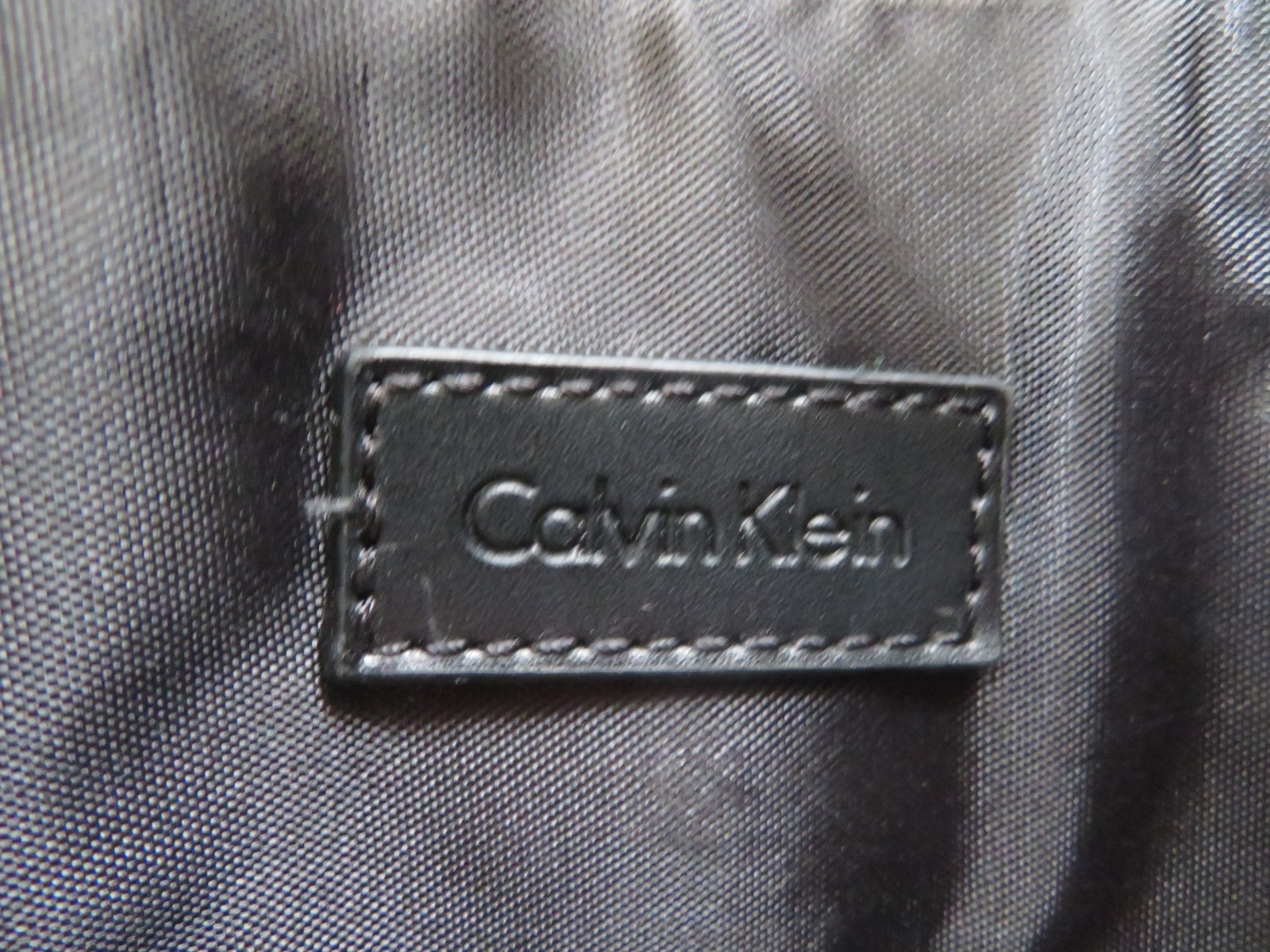 NWOT NEW Calvin Klein Black Microfiber Messenger Bag 15 x 11 x 3″ Unisex