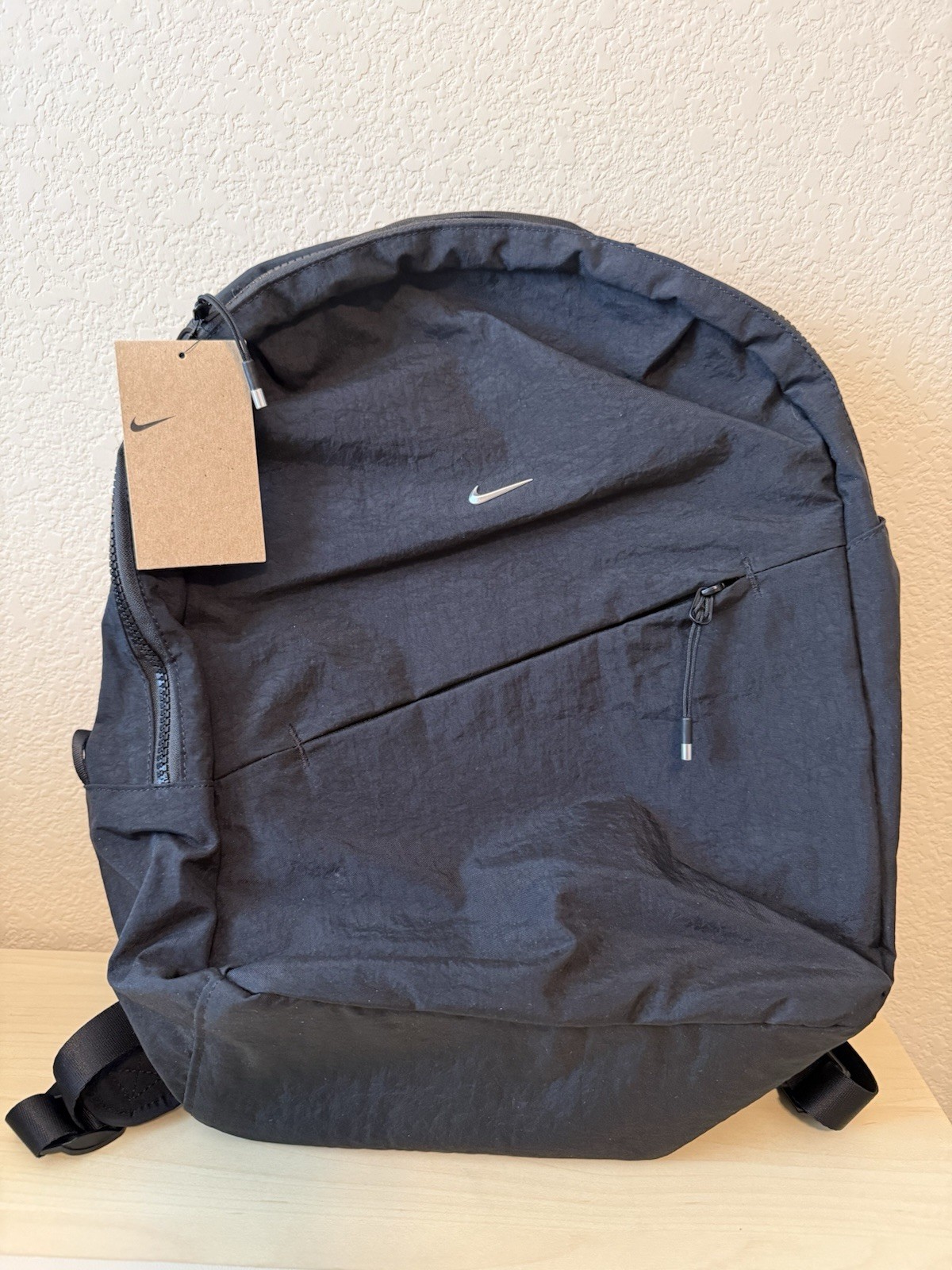 Brand New Nike Aura Backpack (24 L) School Bag Travel HF7007