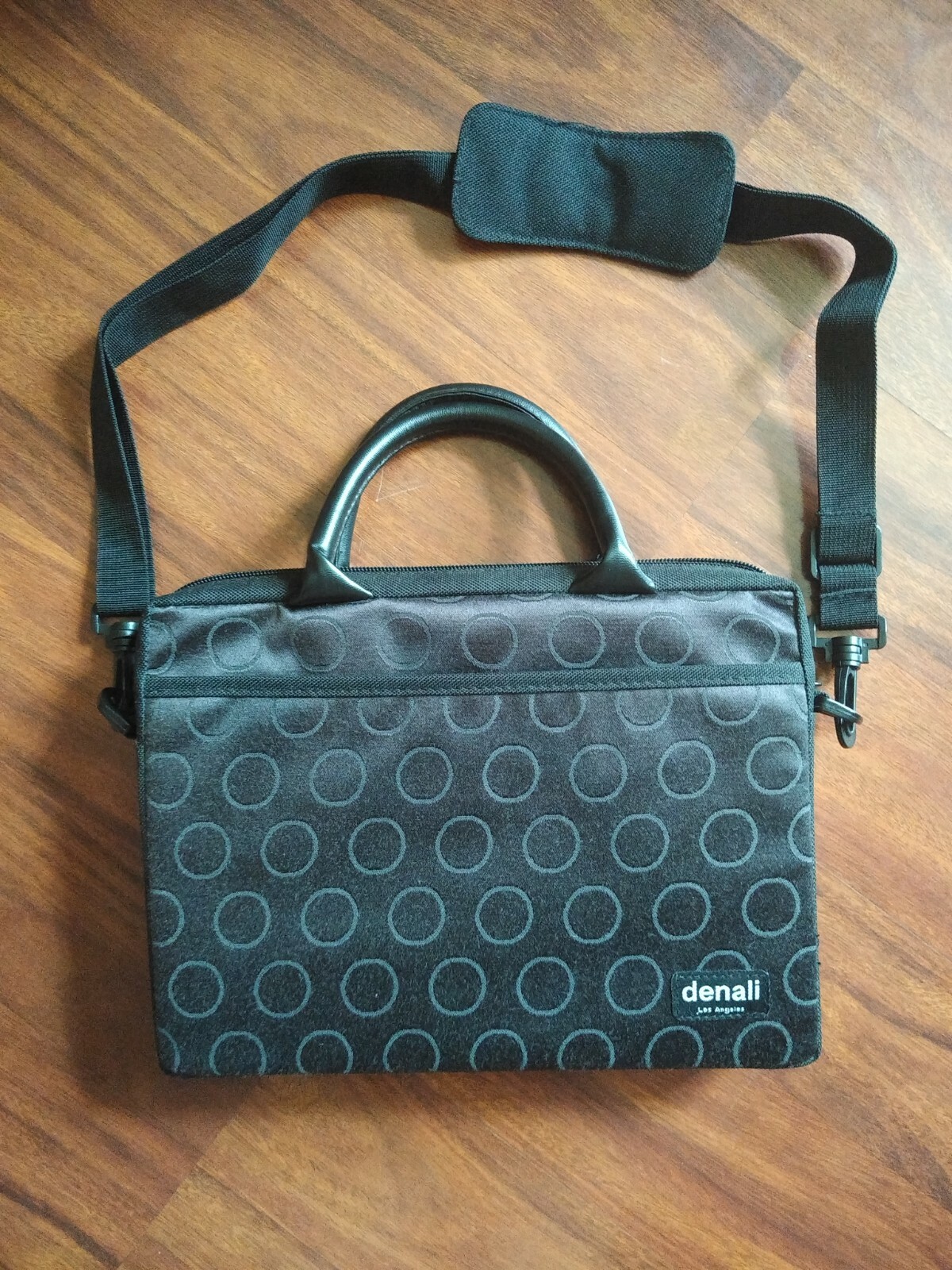 DENALI Padded Black Messenger/Tablet Bag w/ Strap and Handles Case Tote CUTE!