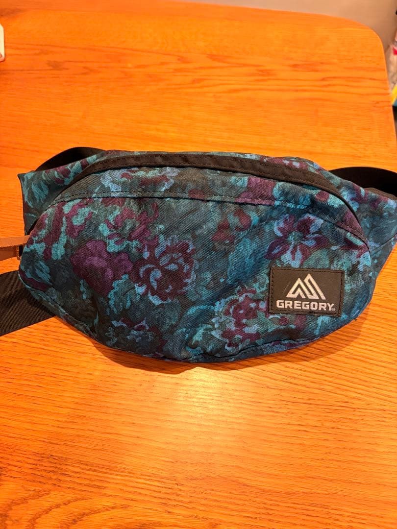 Gregory Blue Tapestry Tail Runner V2 Dog Bana