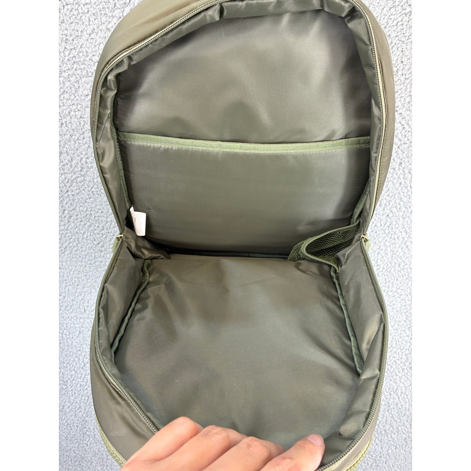 doTERRA Puffer Backpack Unisex Rucksack Army Green Travel Activewear Quilted