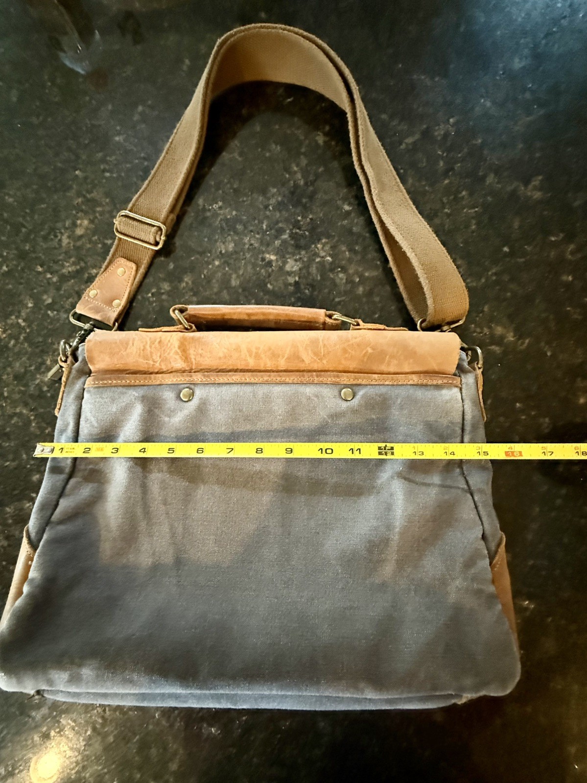 WOWBOX Brown Messenger Bag Adjustable Strap Magnetic Zip Inner Outer Pockets