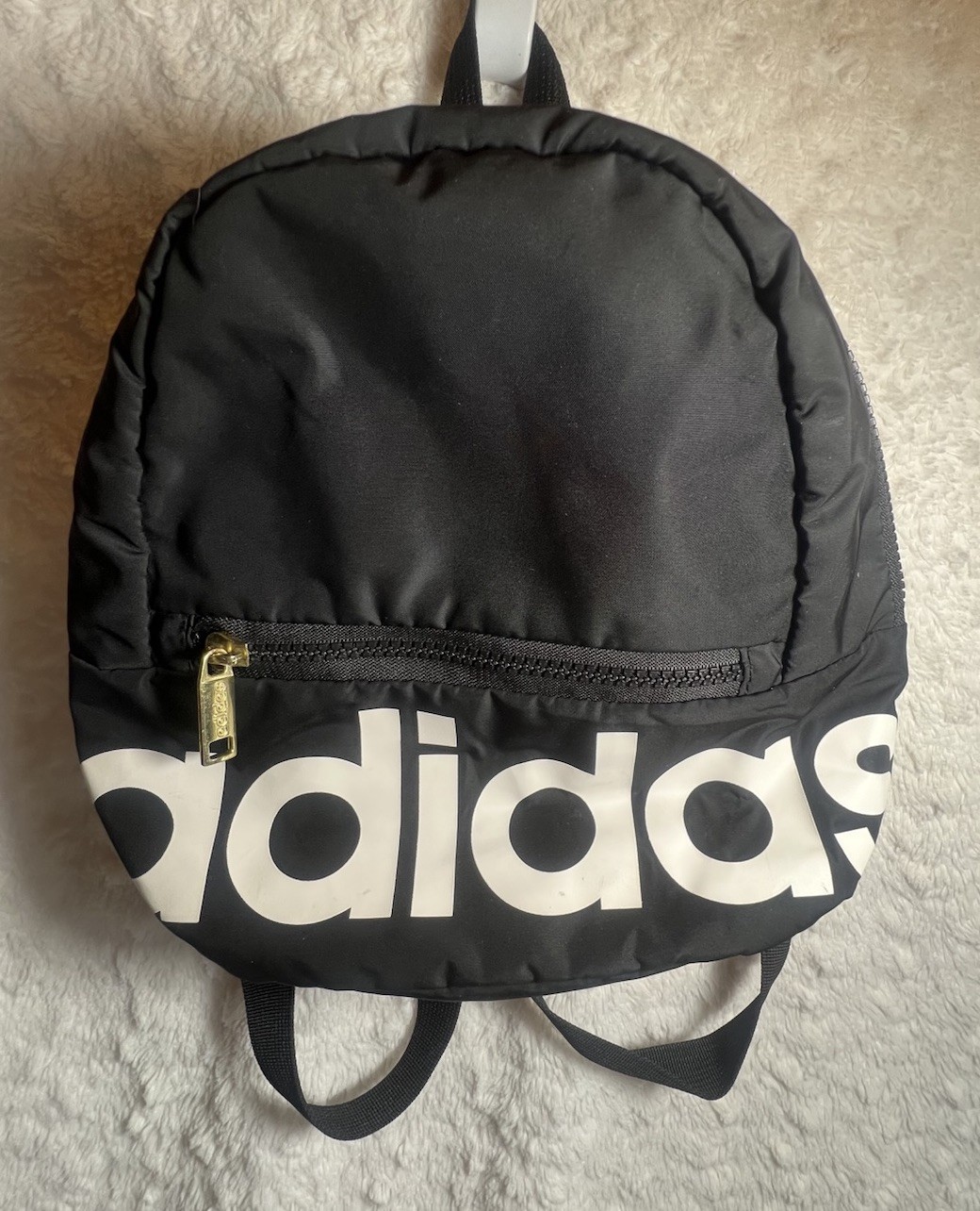 ADIDAS Unisex Linear MINI Backpack Black White 9.5″H x 10″L x 3″W GOLD ZIP
