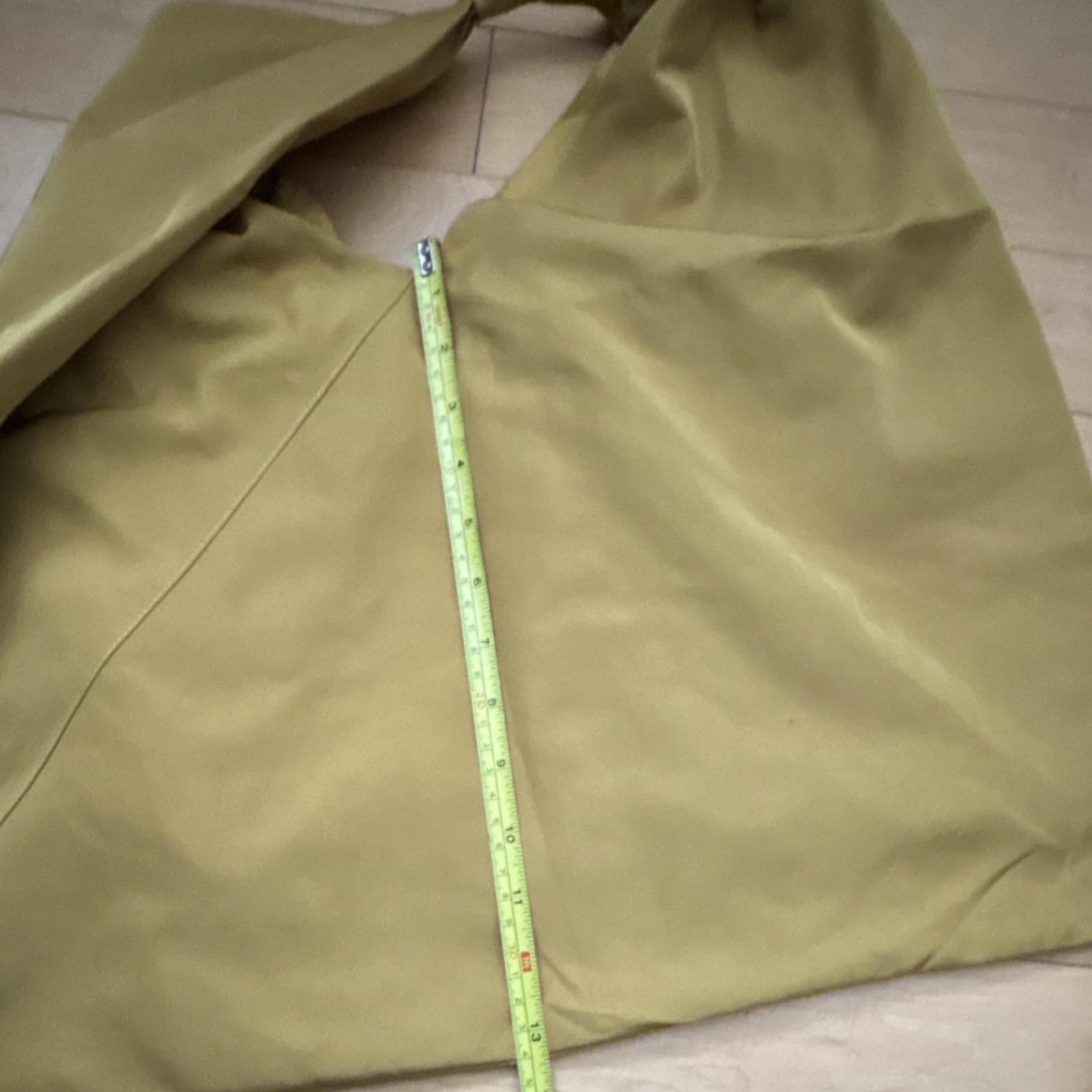 Yellow women’s shopping tote. Button Closure, Large Size, Solid Pattern