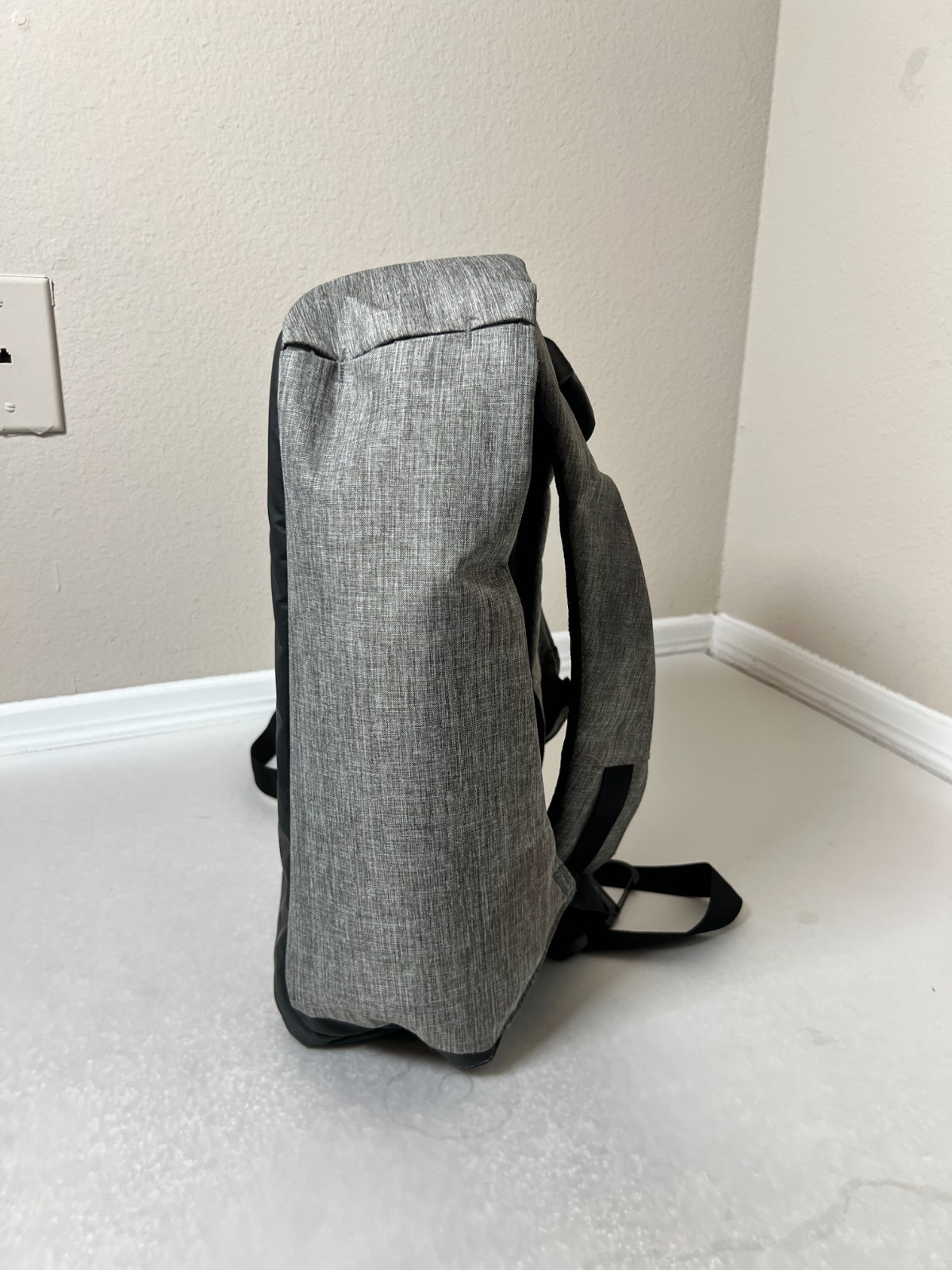 Anti-Theft Backpack Secure Travel Carry On Laptop Bag USB Port