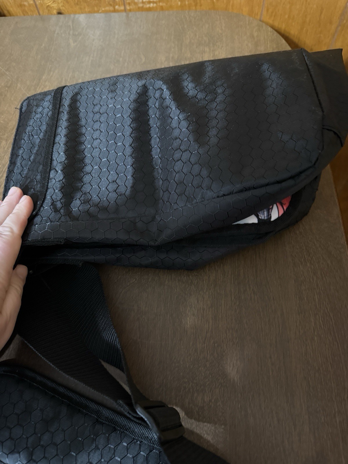 Marvel Avengers Messenger Bag Black Red Logo