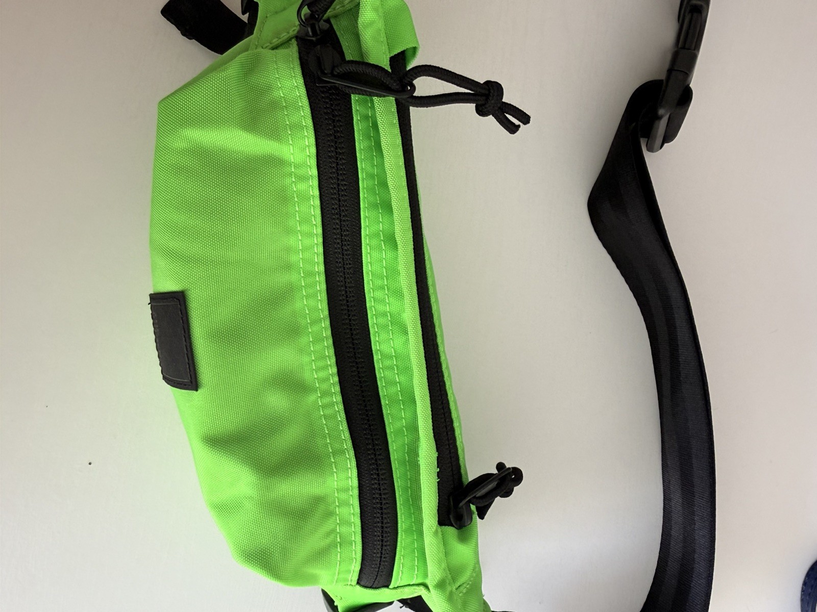 The Brown Buffalo Conceal Waistpack Sling Ultra Neon Green Grid TBB Fanny Pack