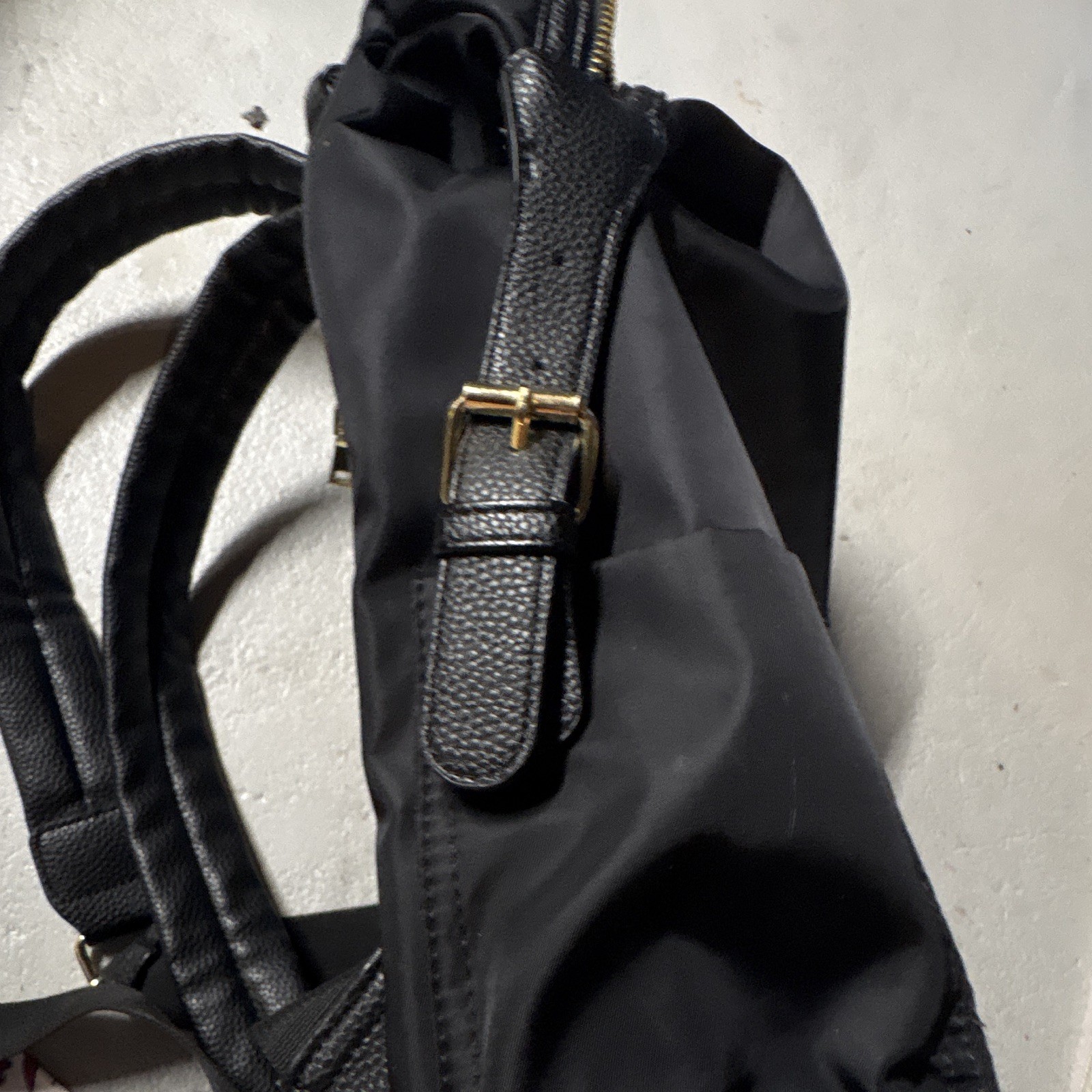 Tommy Bahama Black Backpack Zip Closure Adjustable Straps Unisex Adults