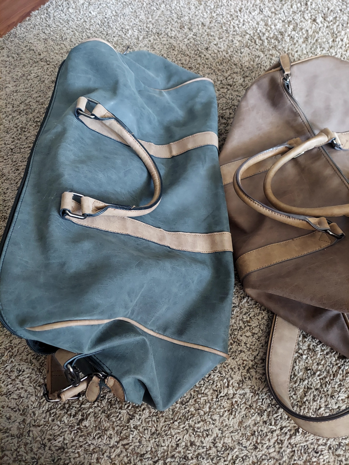mens duffle bags 18″ green and tan see description