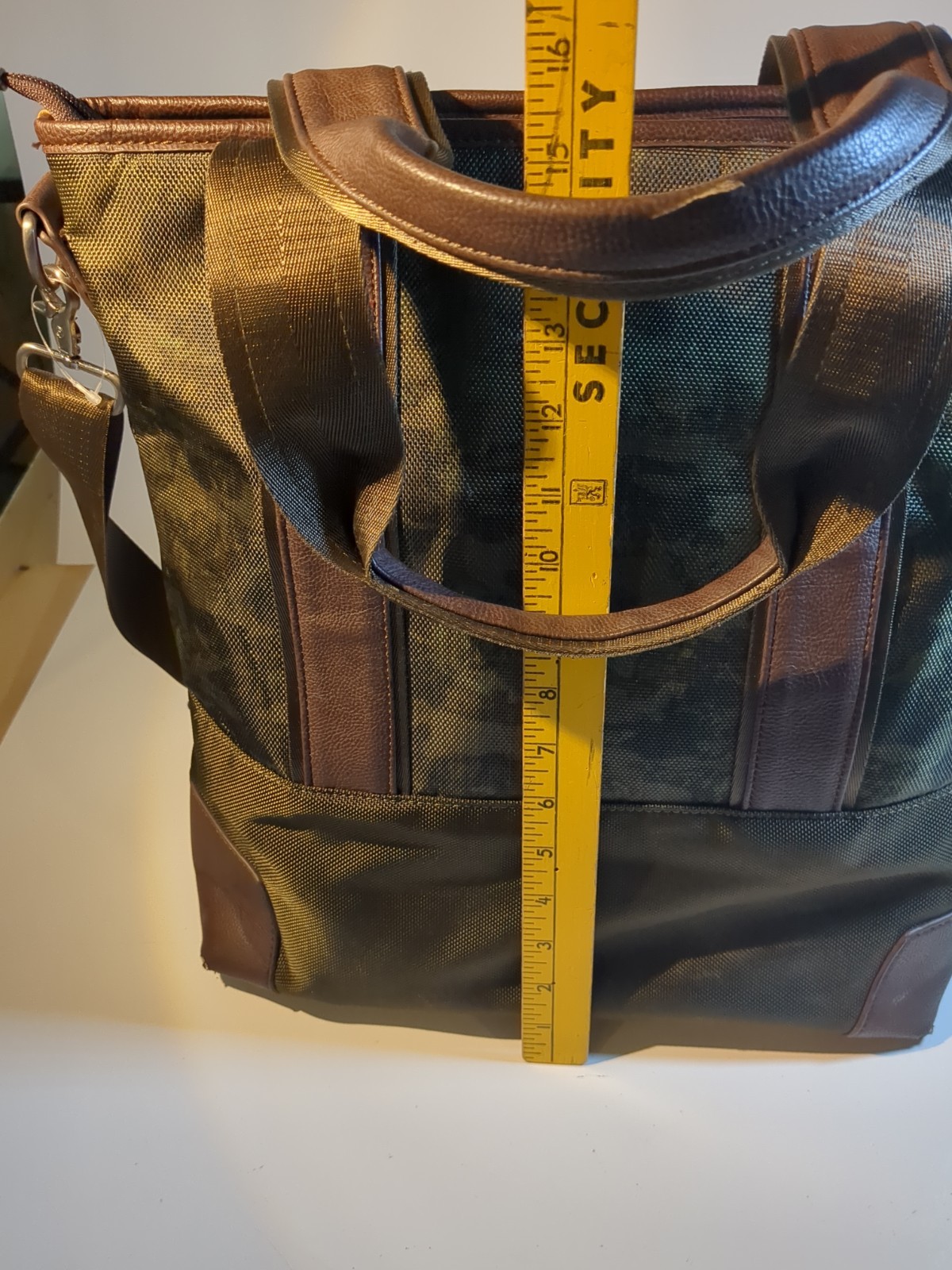 Robert Graham Camouflage Fielding Tote Double Straps/Crossbody Strap EUC