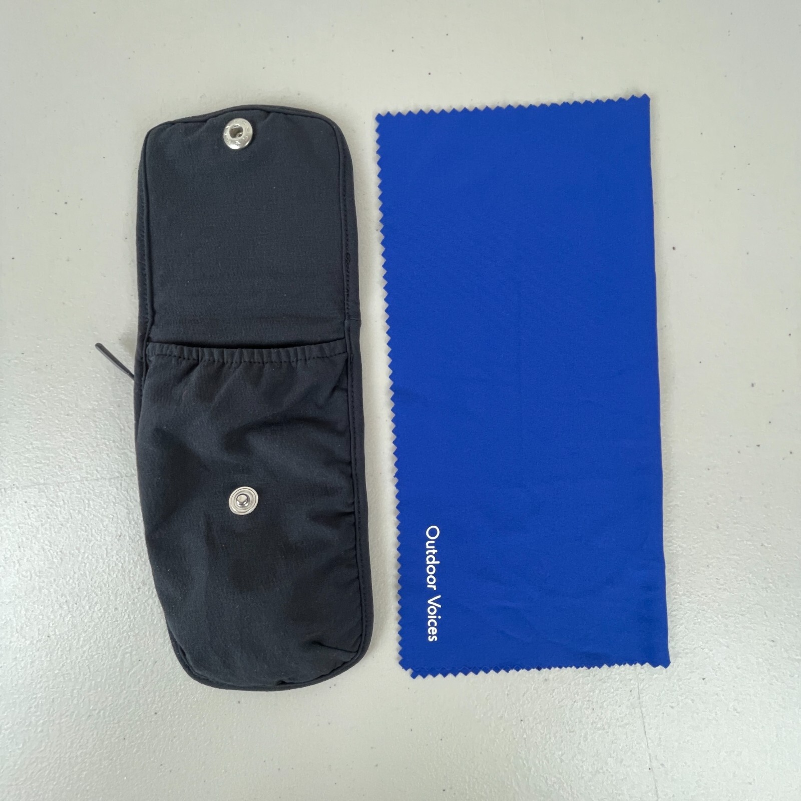 Outdoor Voices Small Pouch Black Sunglass Case Phone Case Hiking Running Camping