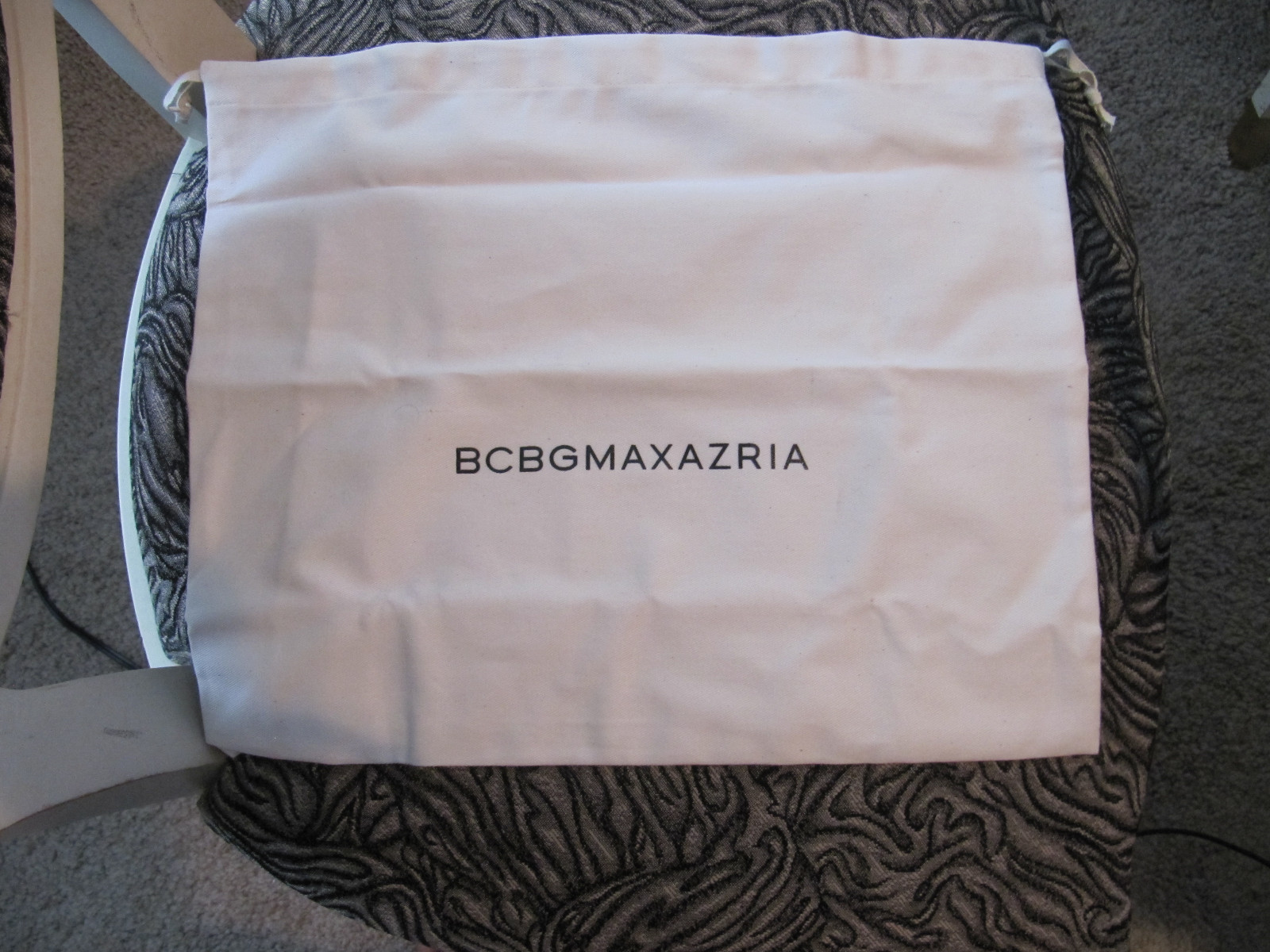 BCBG MAXAZRIA Dust Shoe Bag / Handbag 10.5″ x 12.5 ” White / Ivory *Soft Cotton