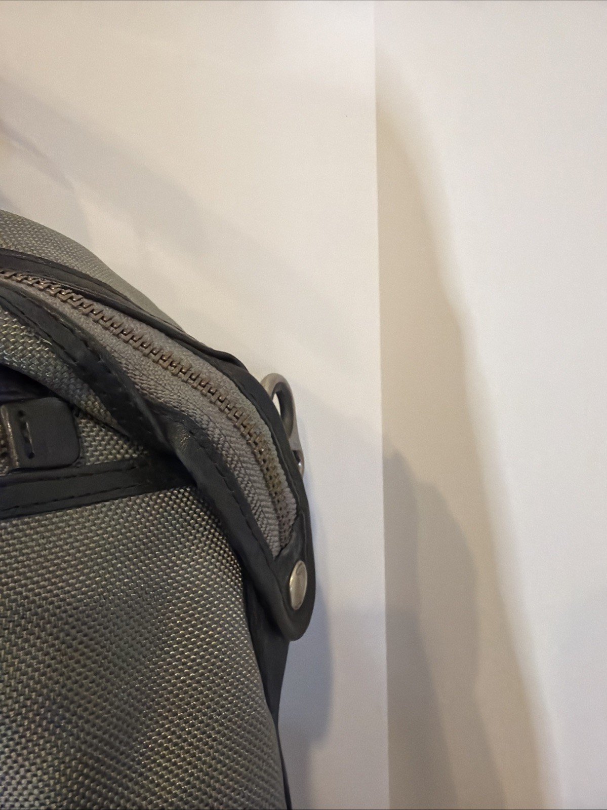 Tumi Alpha Bravo Kessler Large Duffle Bag color Gray Ballistic Nylon – No Strap