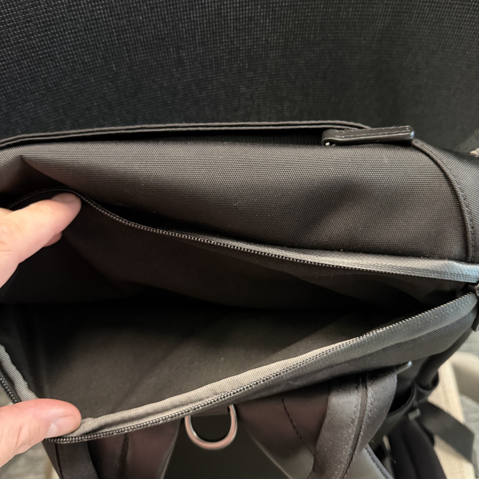 Stuart & Lau Capstone Backpack v1 2024 Black Luxury Work Travel EDC